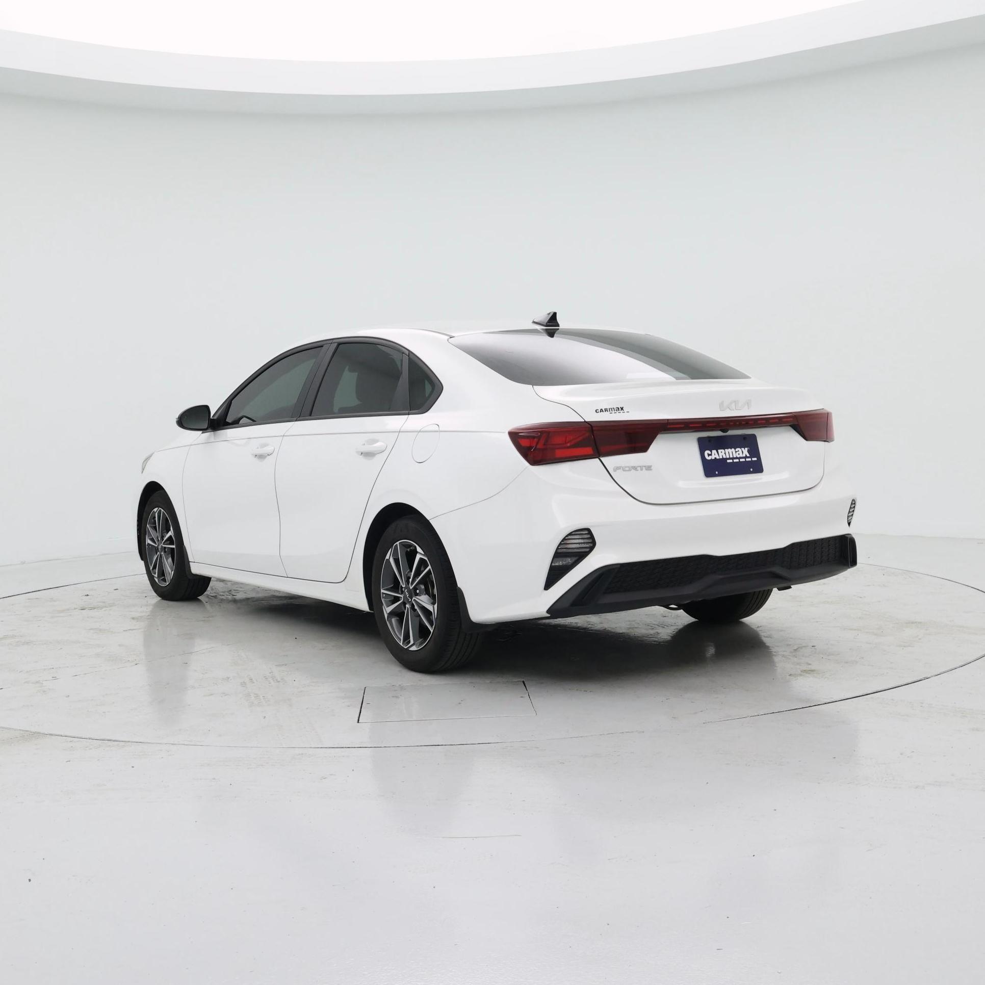 Thumbnail: 2023 Kia Forte - 2