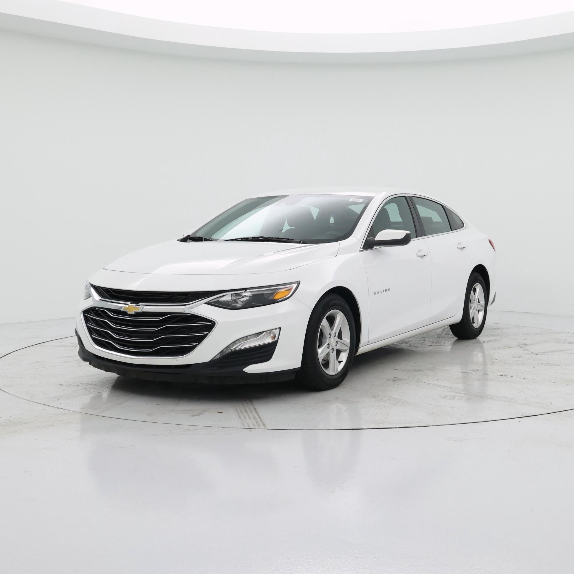 Thumbnail: 2024 Chevrolet Malibu - 4
