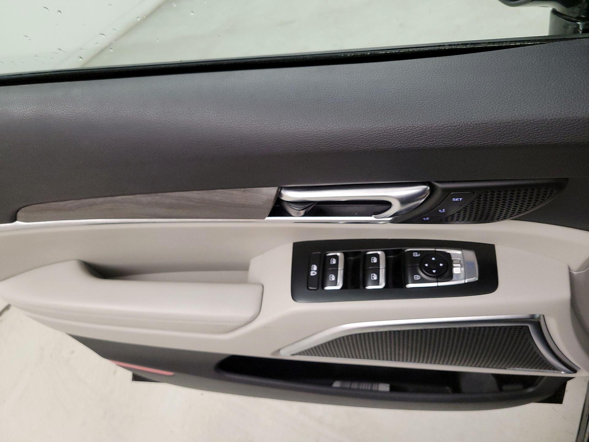 Thumbnail: 2020 Kia Telluride - 12