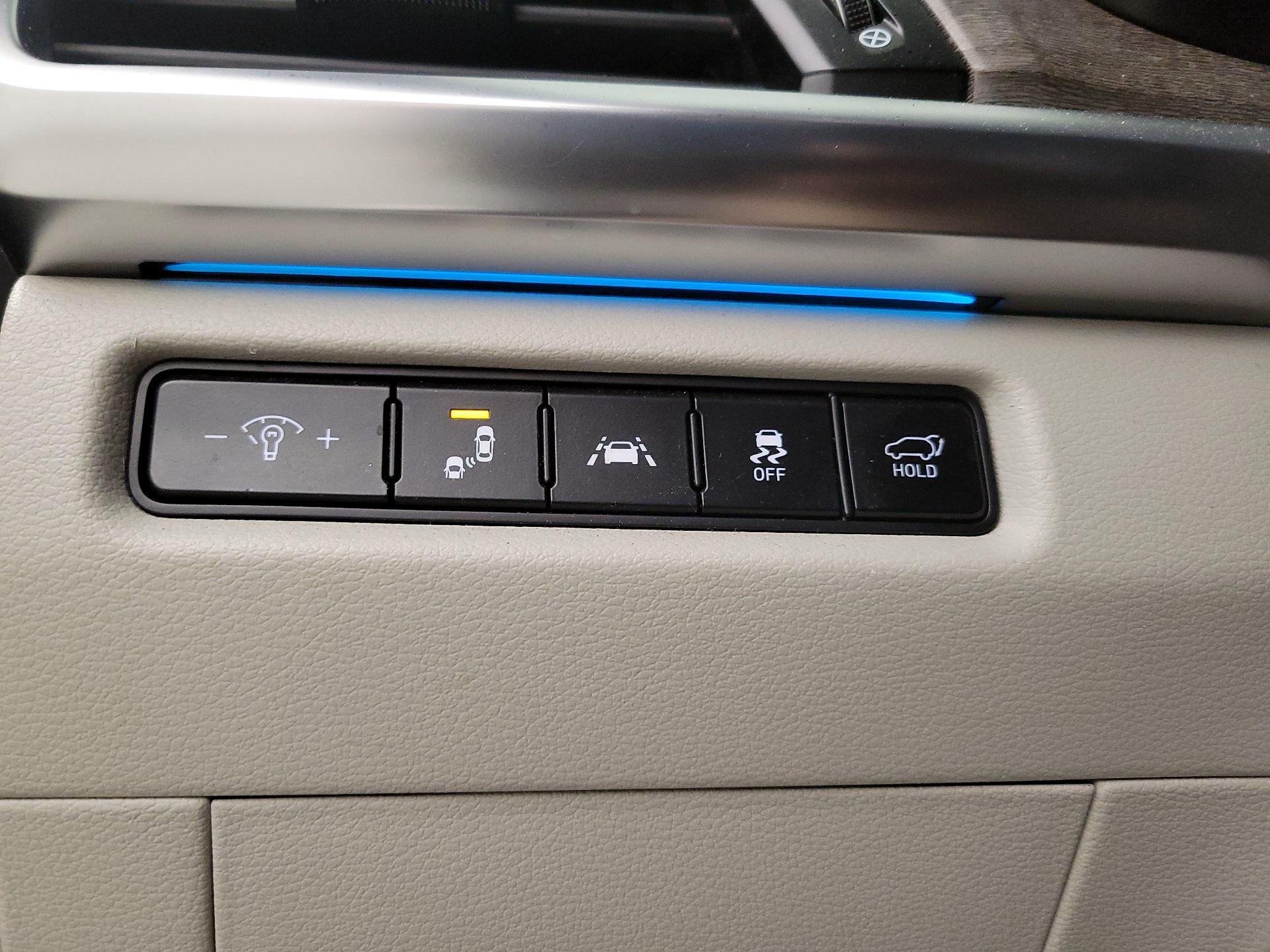 Thumbnail: 2020 Kia Telluride - 13