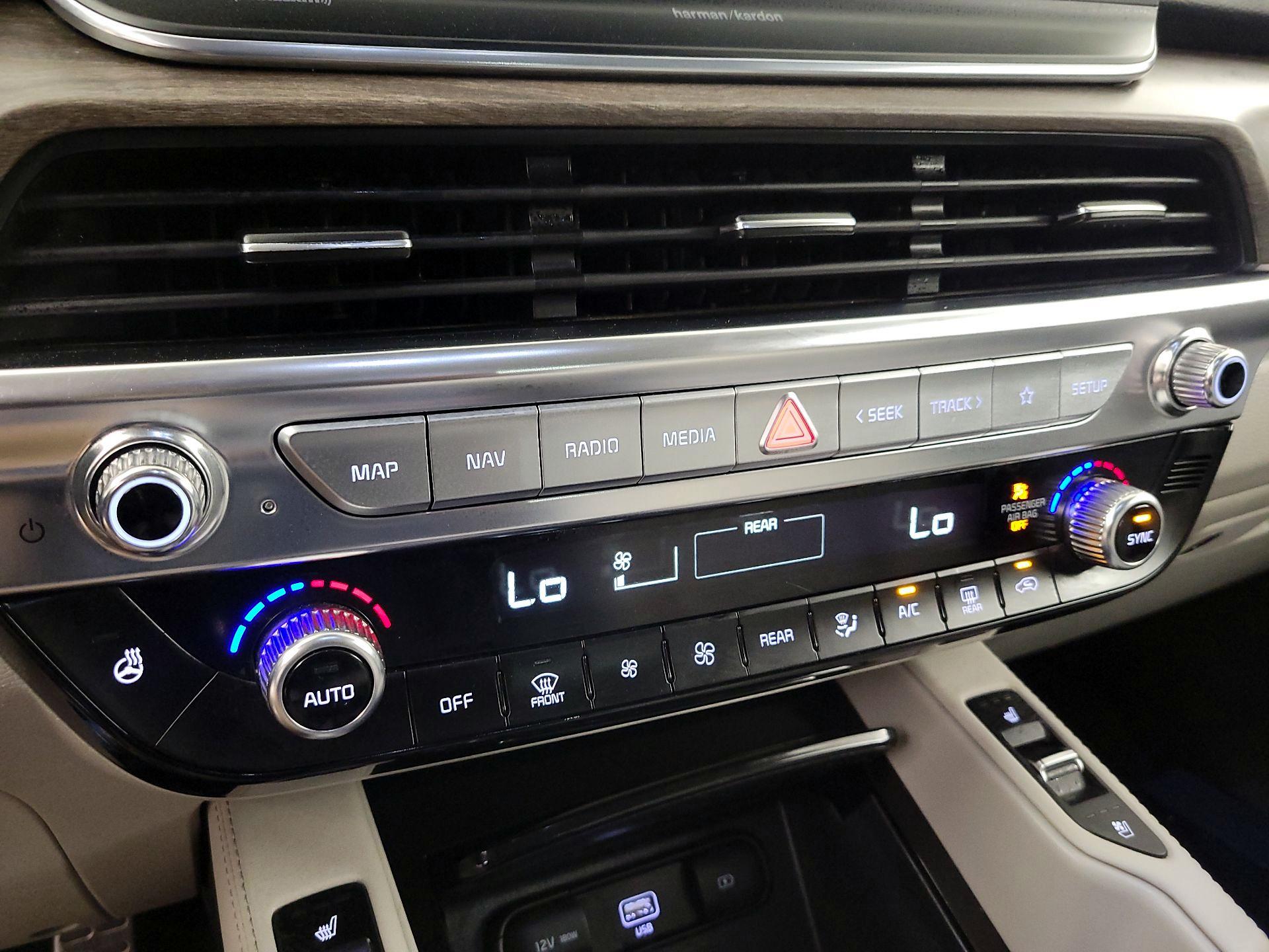 Thumbnail: 2020 Kia Telluride - 17