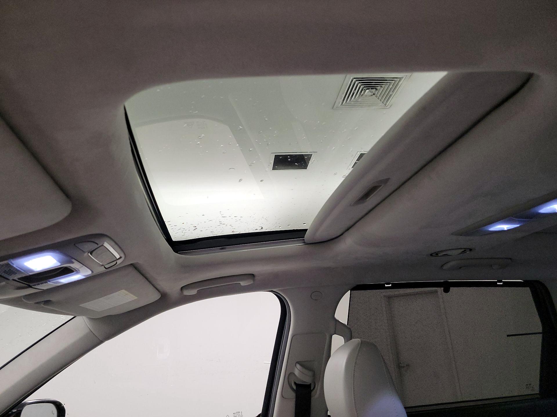 Thumbnail: 2020 Kia Telluride - 20