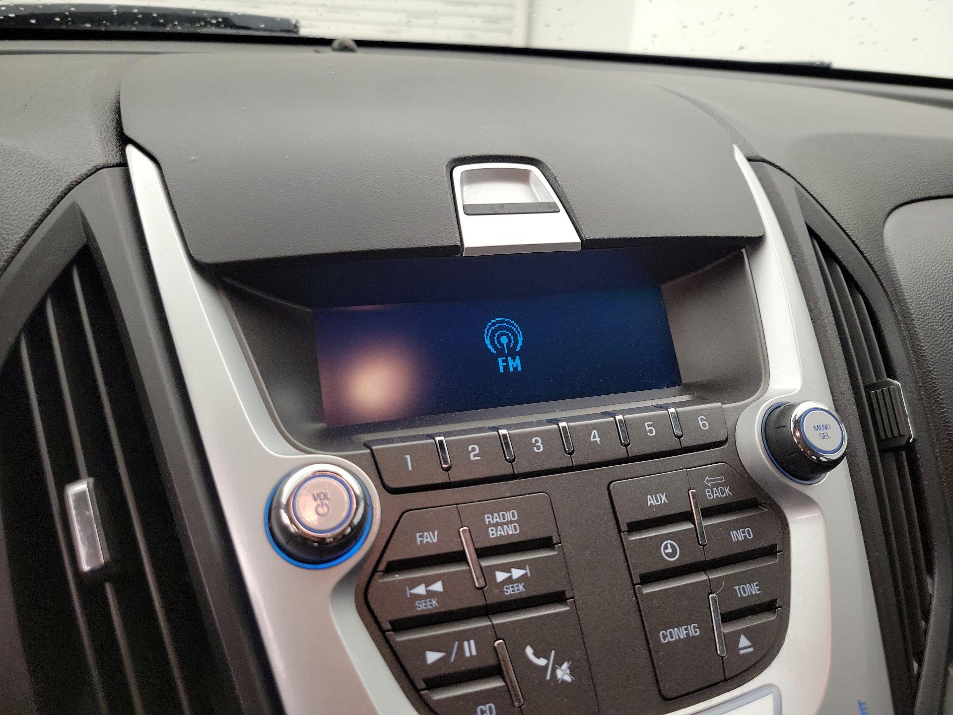 Thumbnail: 2015 Chevrolet Equinox - 13