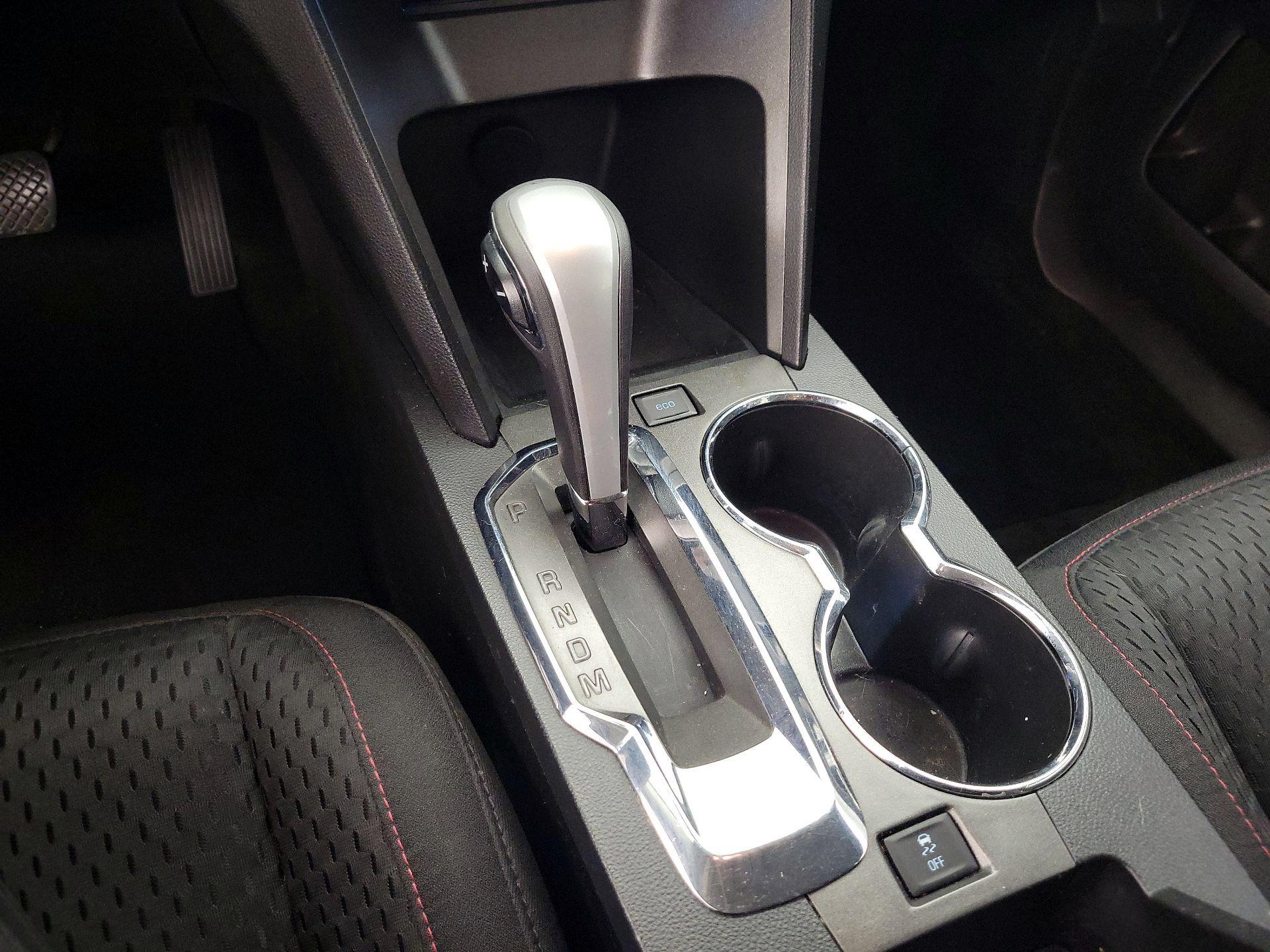 Thumbnail: 2015 Chevrolet Equinox - 15