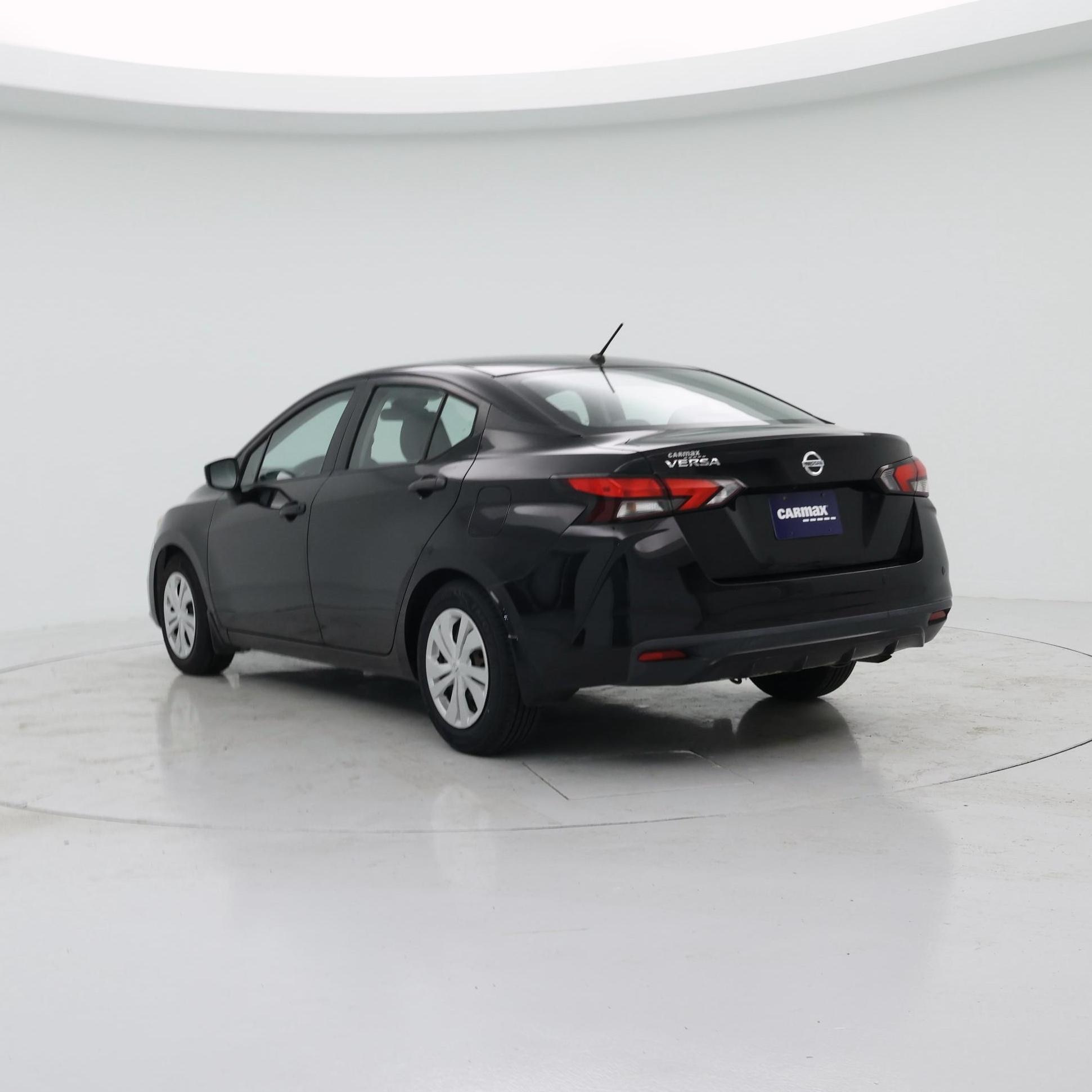 Thumbnail: 2021 Nissan Versa - 2