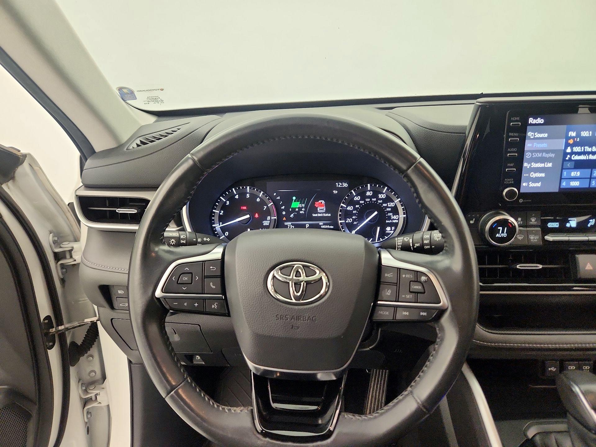 Thumbnail: 2021 Toyota Highlander - 10