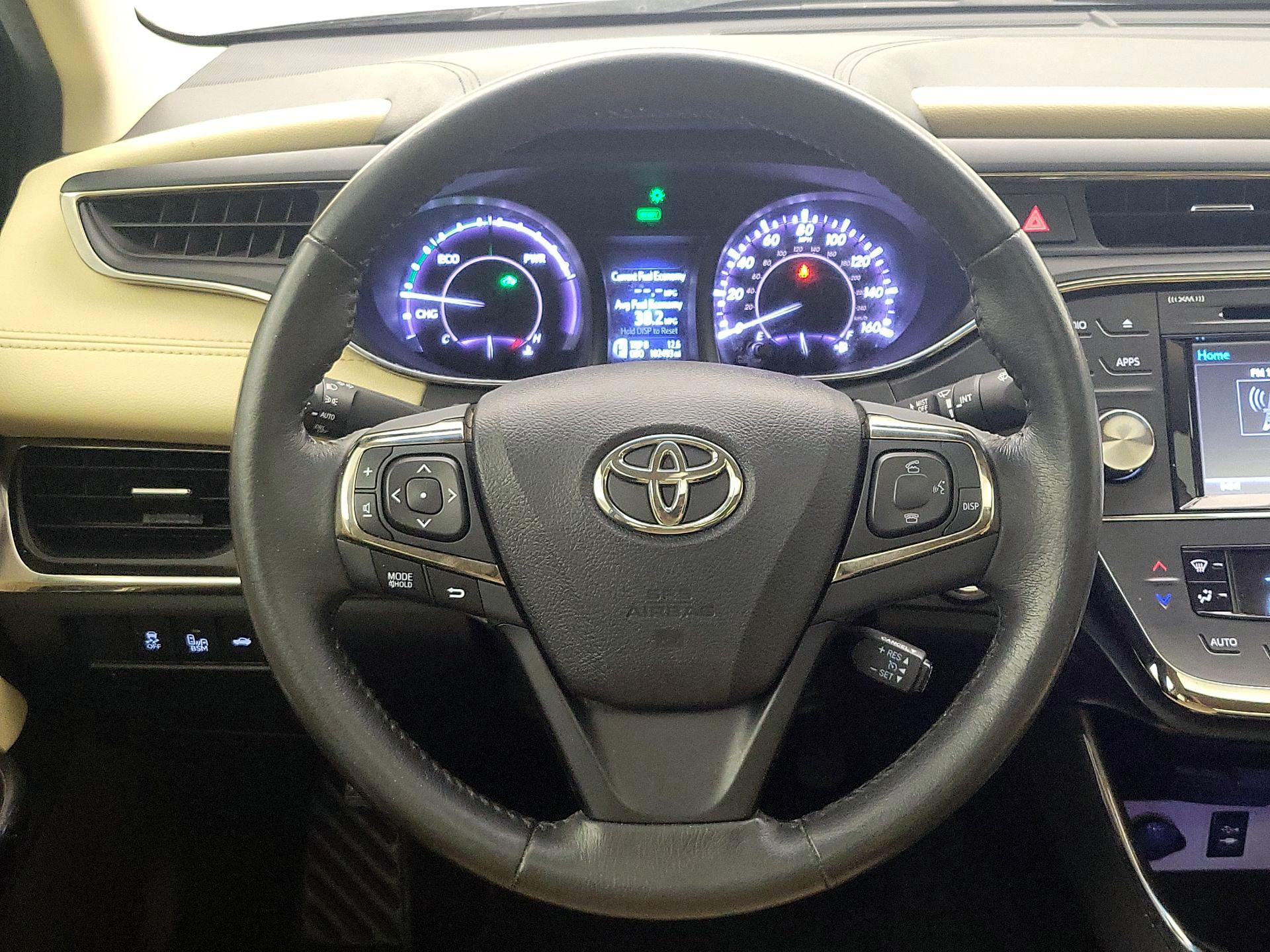 Thumbnail: 2016 Toyota Avalon - 10