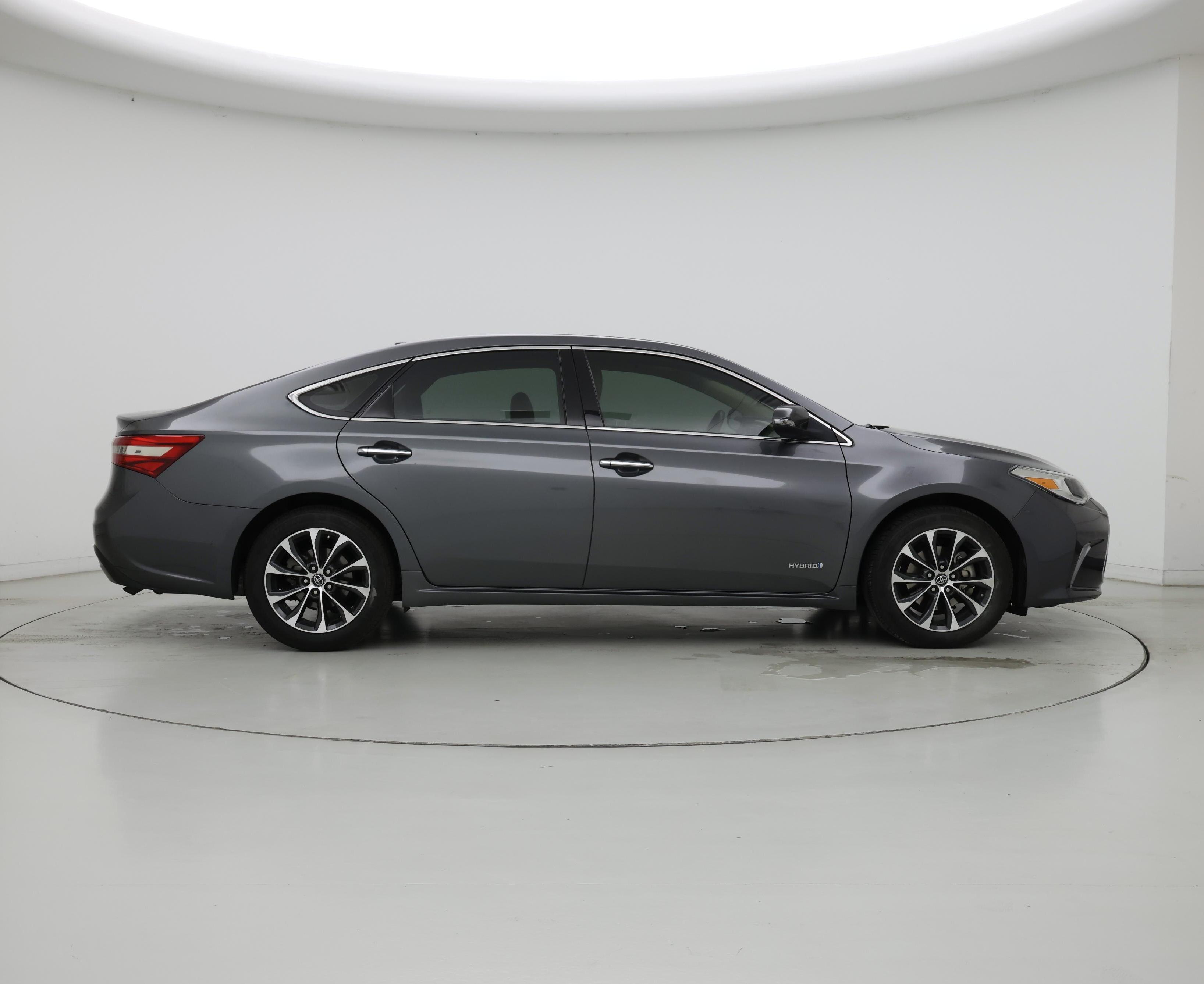 Thumbnail: 2016 Toyota Avalon - 7