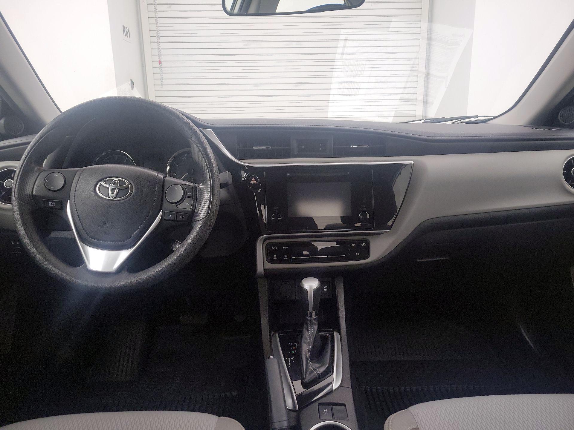 Thumbnail: 2018 Toyota Corolla - 9