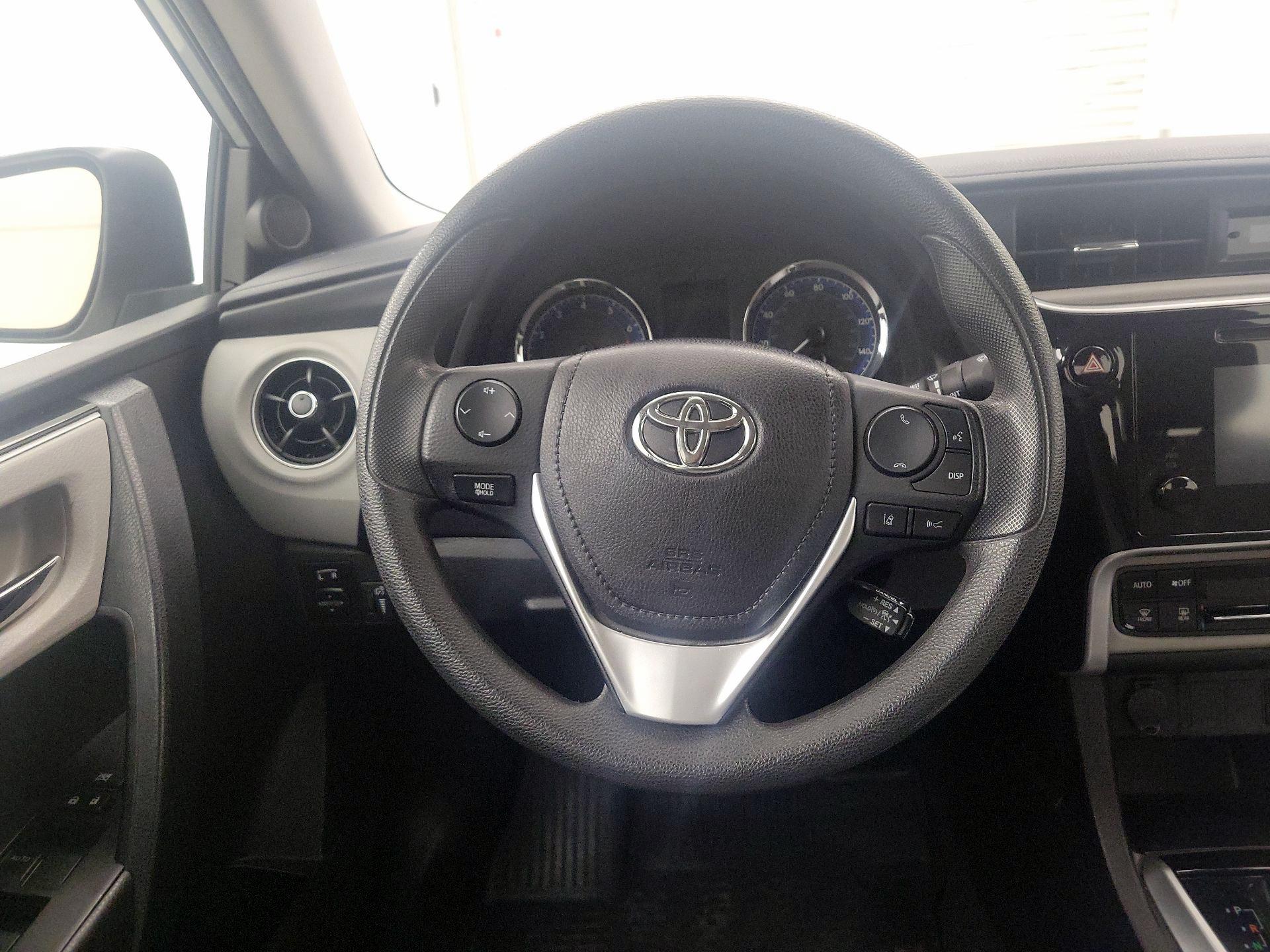 Thumbnail: 2018 Toyota Corolla - 10