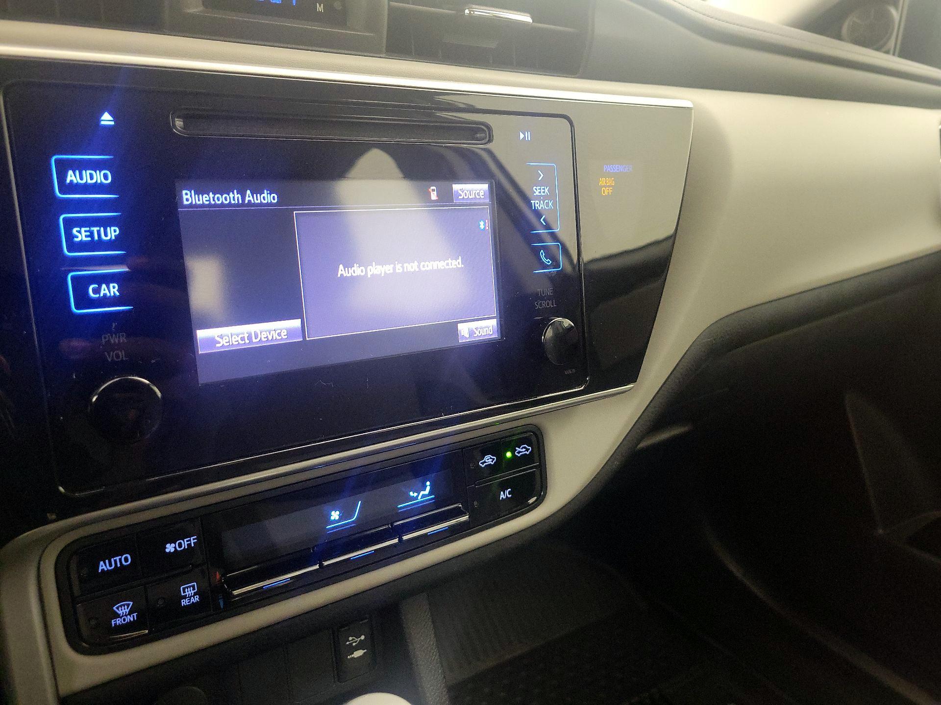 Thumbnail: 2018 Toyota Corolla - 15