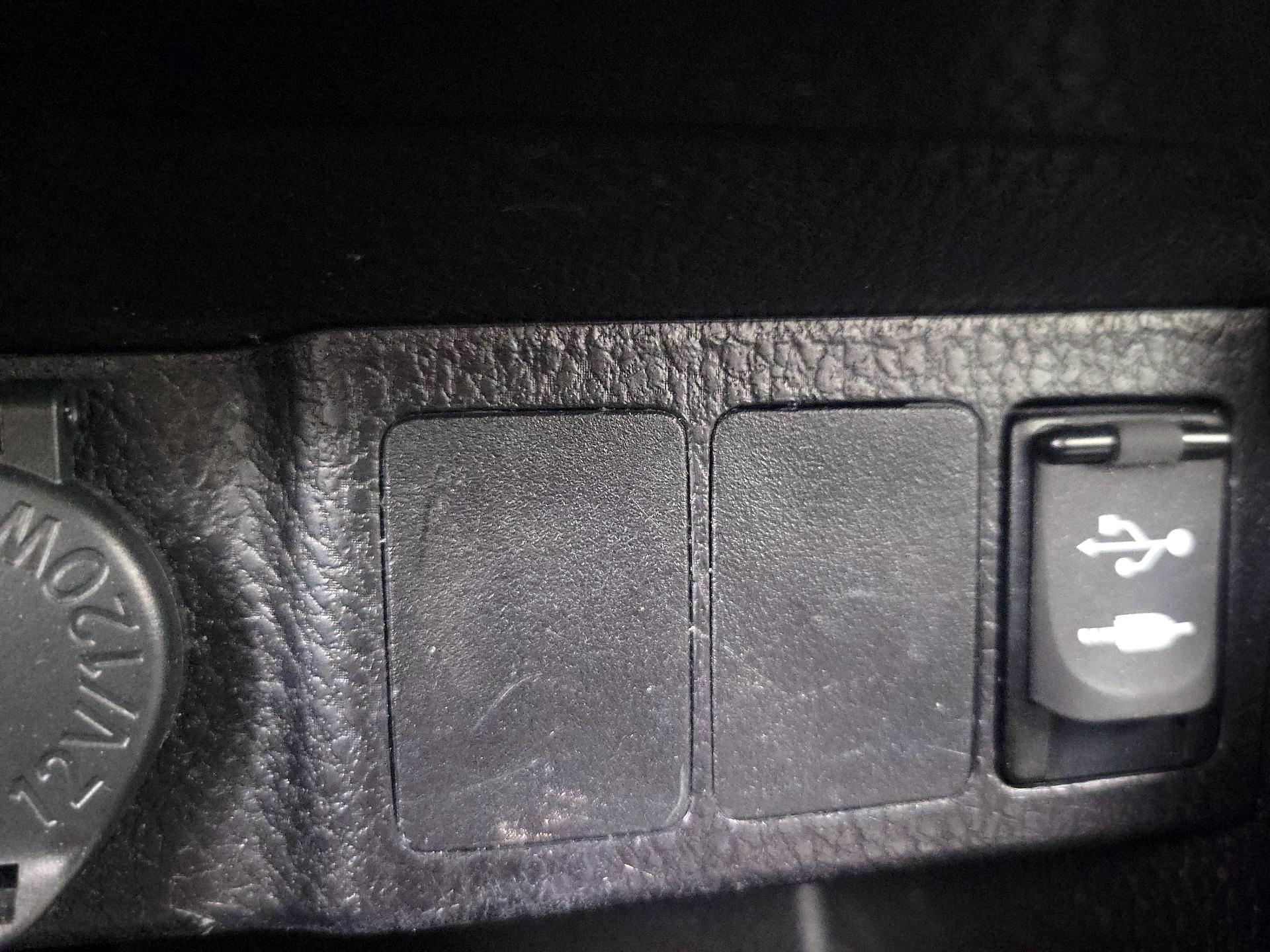 Thumbnail: 2018 Toyota Corolla - 18