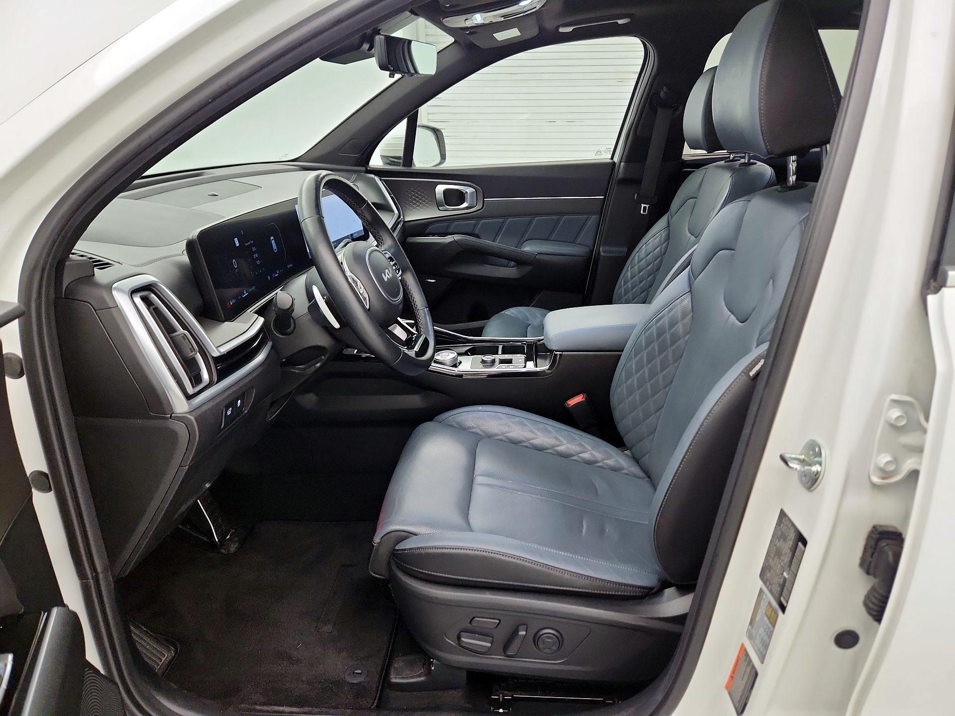 Thumbnail: 2025 Kia Sorento - 11