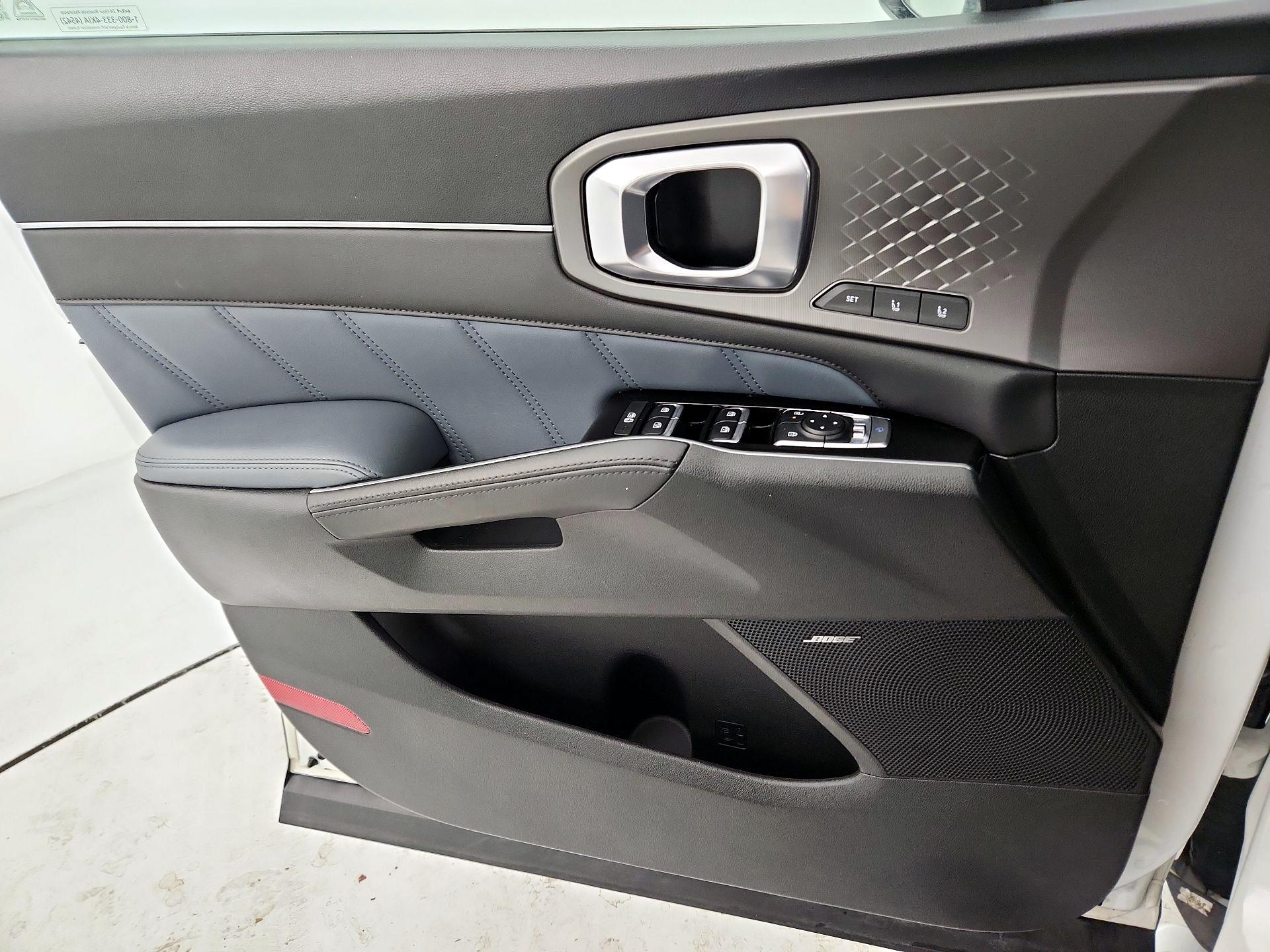 Thumbnail: 2025 Kia Sorento - 12