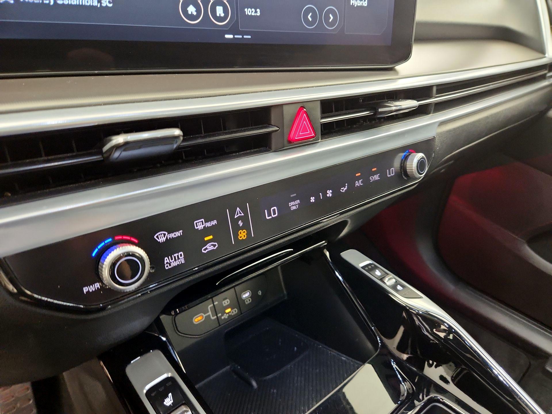 Thumbnail: 2025 Kia Sorento - 17