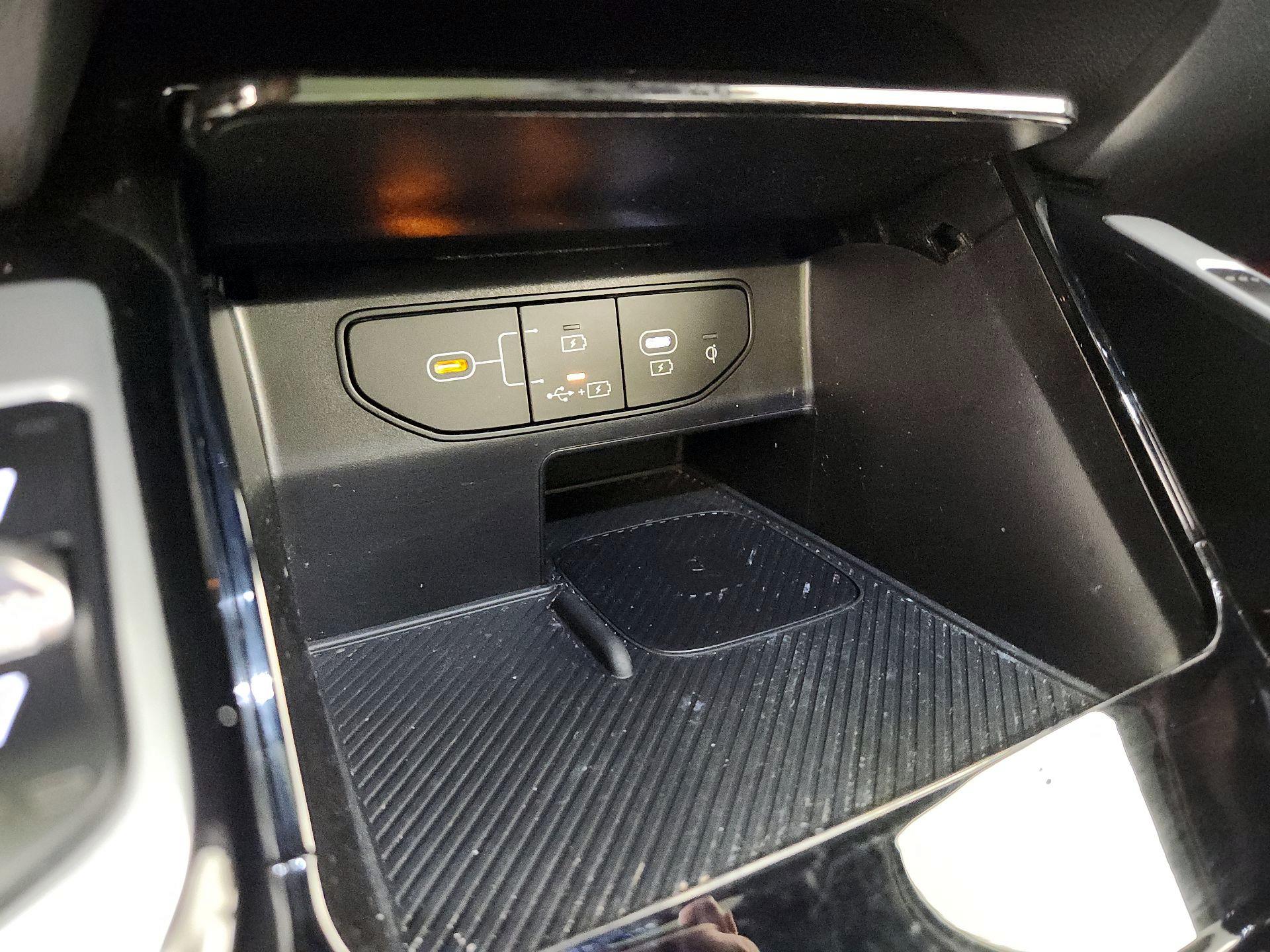 Thumbnail: 2025 Kia Sorento - 19