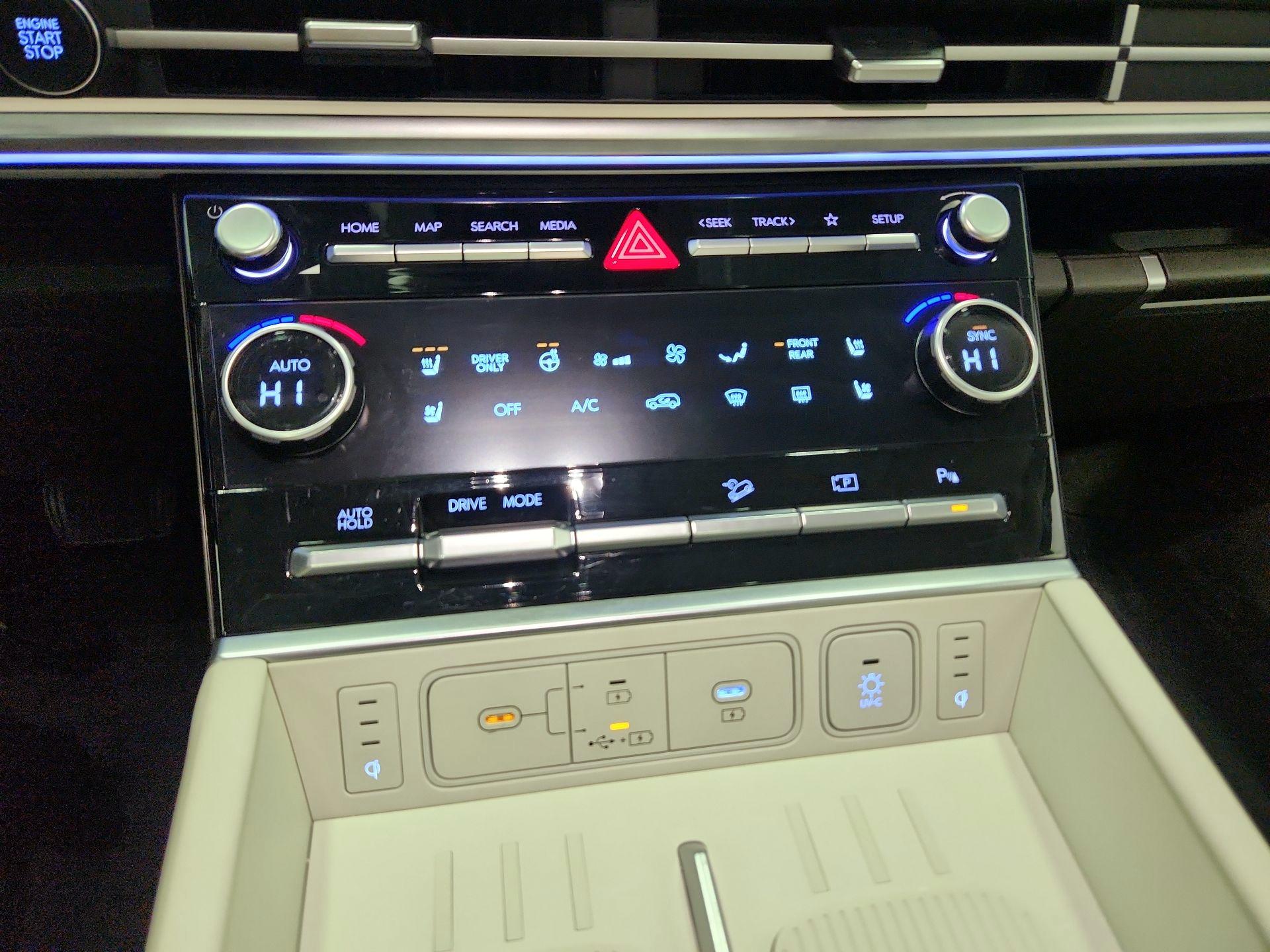 Thumbnail: 2025 Hyundai Santa Fe - 16