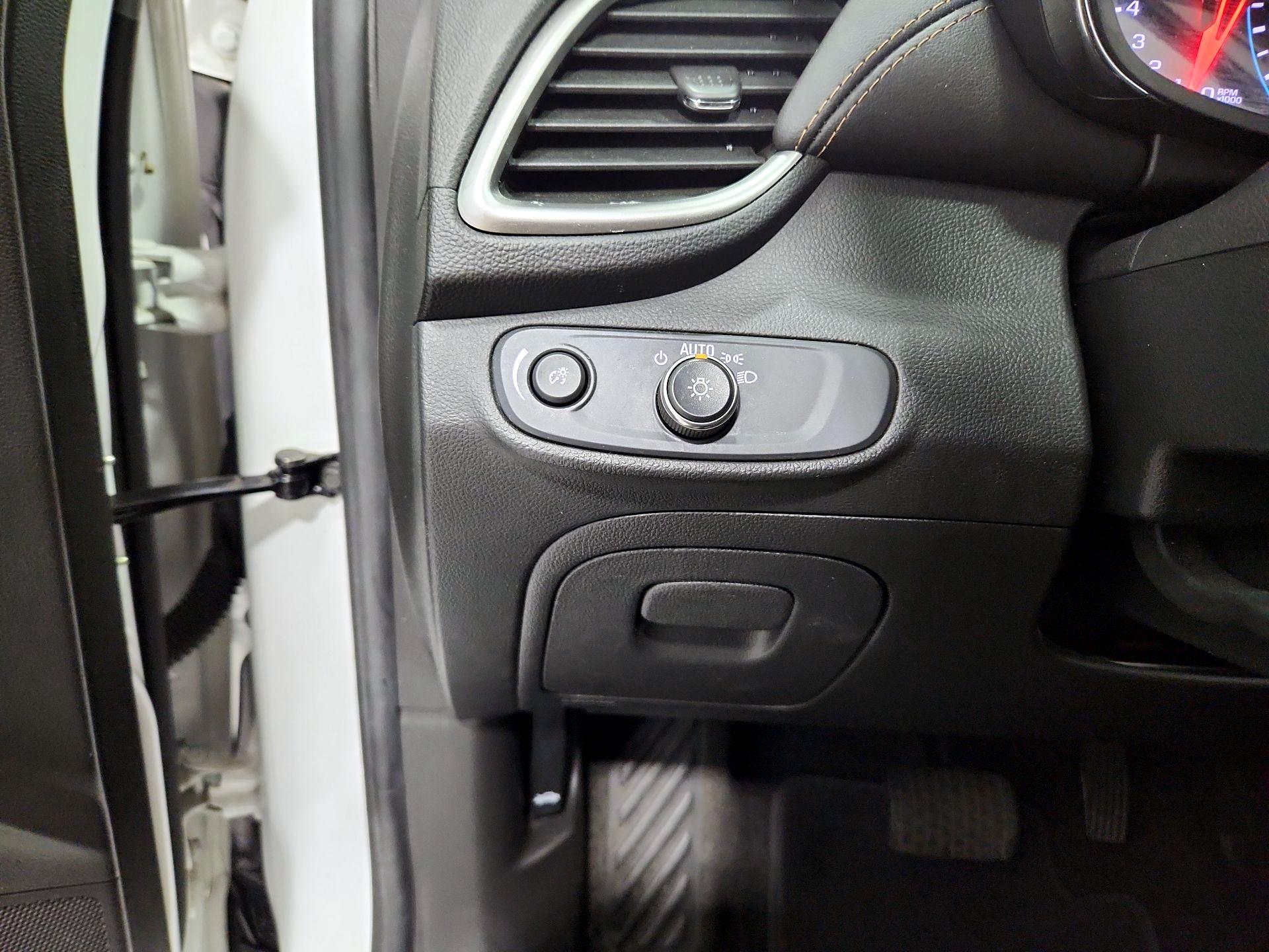 Thumbnail: 2020 Chevrolet Trax - 13