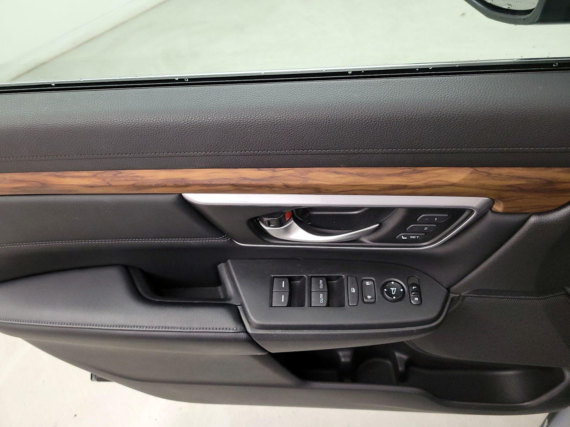 Thumbnail: 2017 Honda CR-V - 12