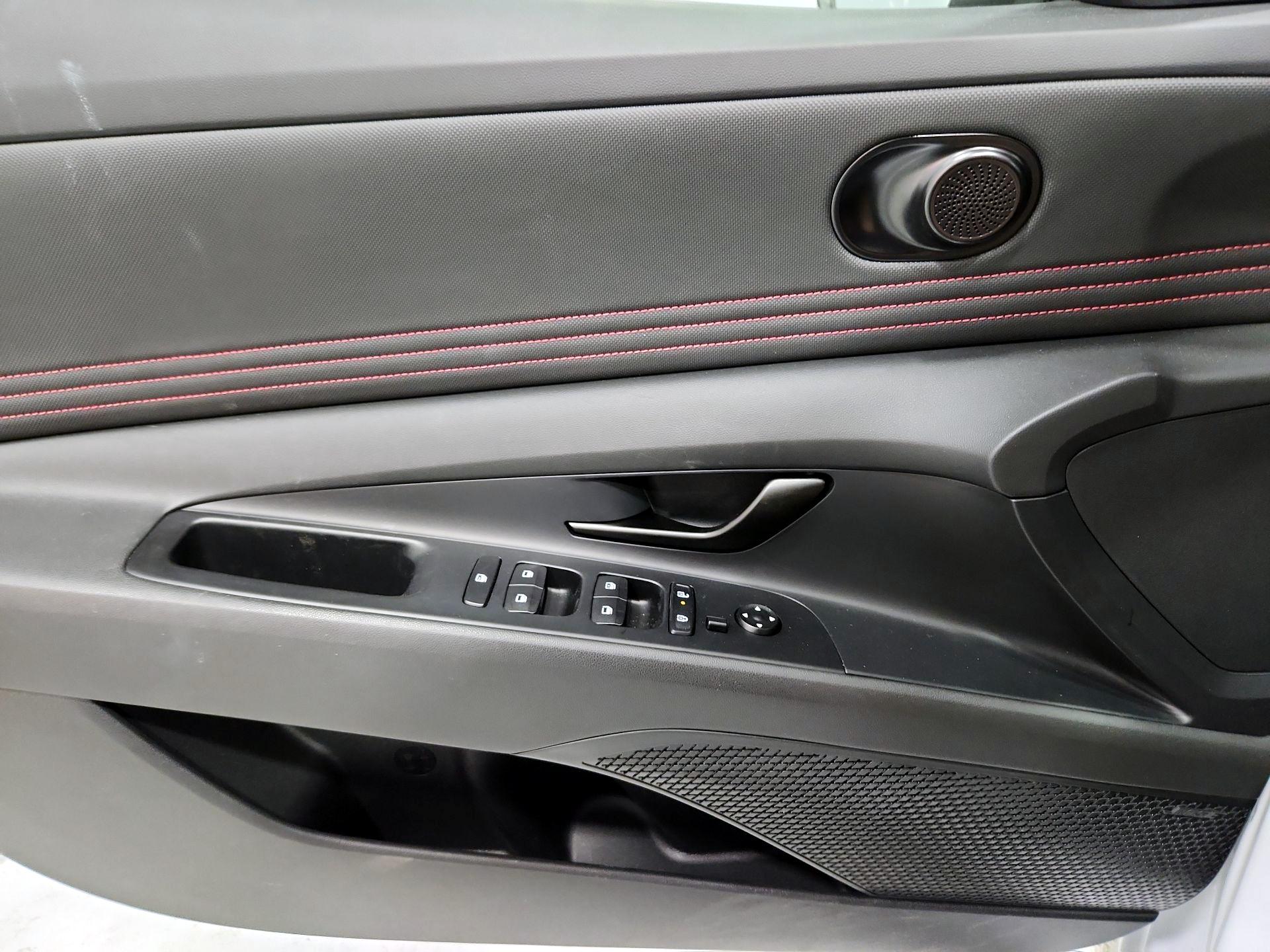 Thumbnail: 2025 Hyundai Elantra - 12