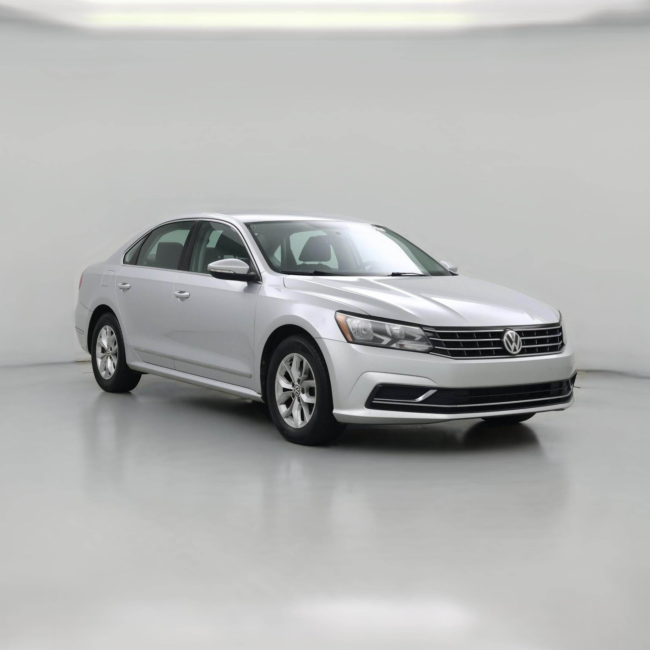 Thumbnail: 2017 Volkswagen Passat - 1