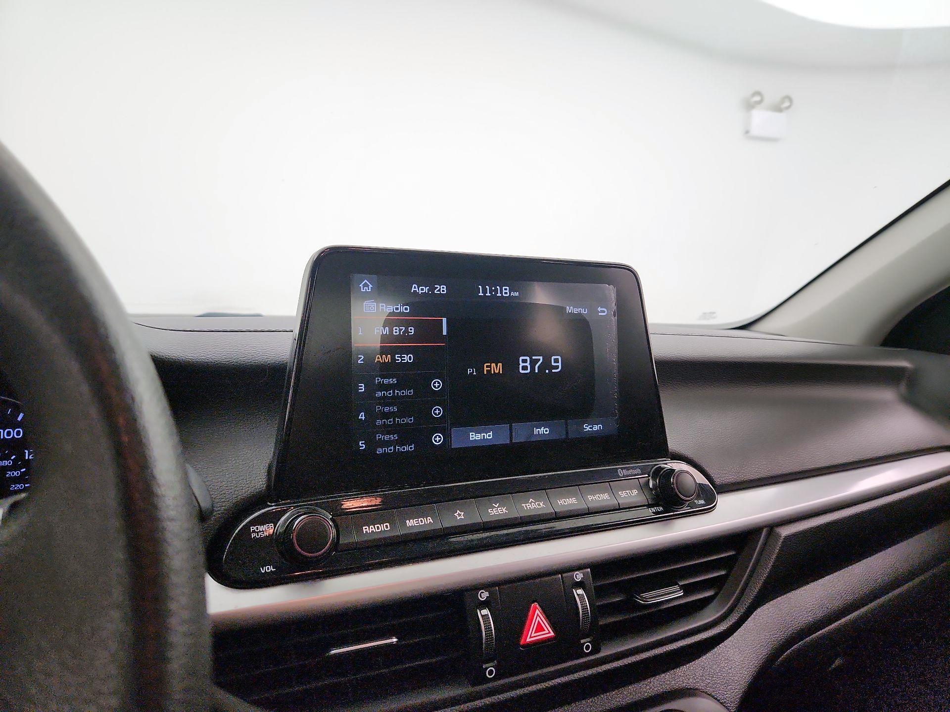 Thumbnail: 2020 Kia Forte - 15