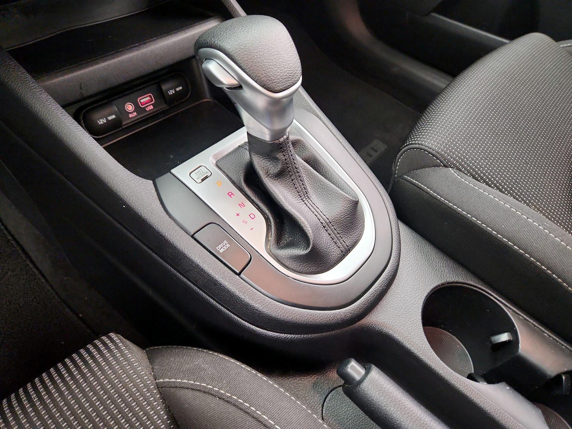 Thumbnail: 2020 Kia Forte - 17