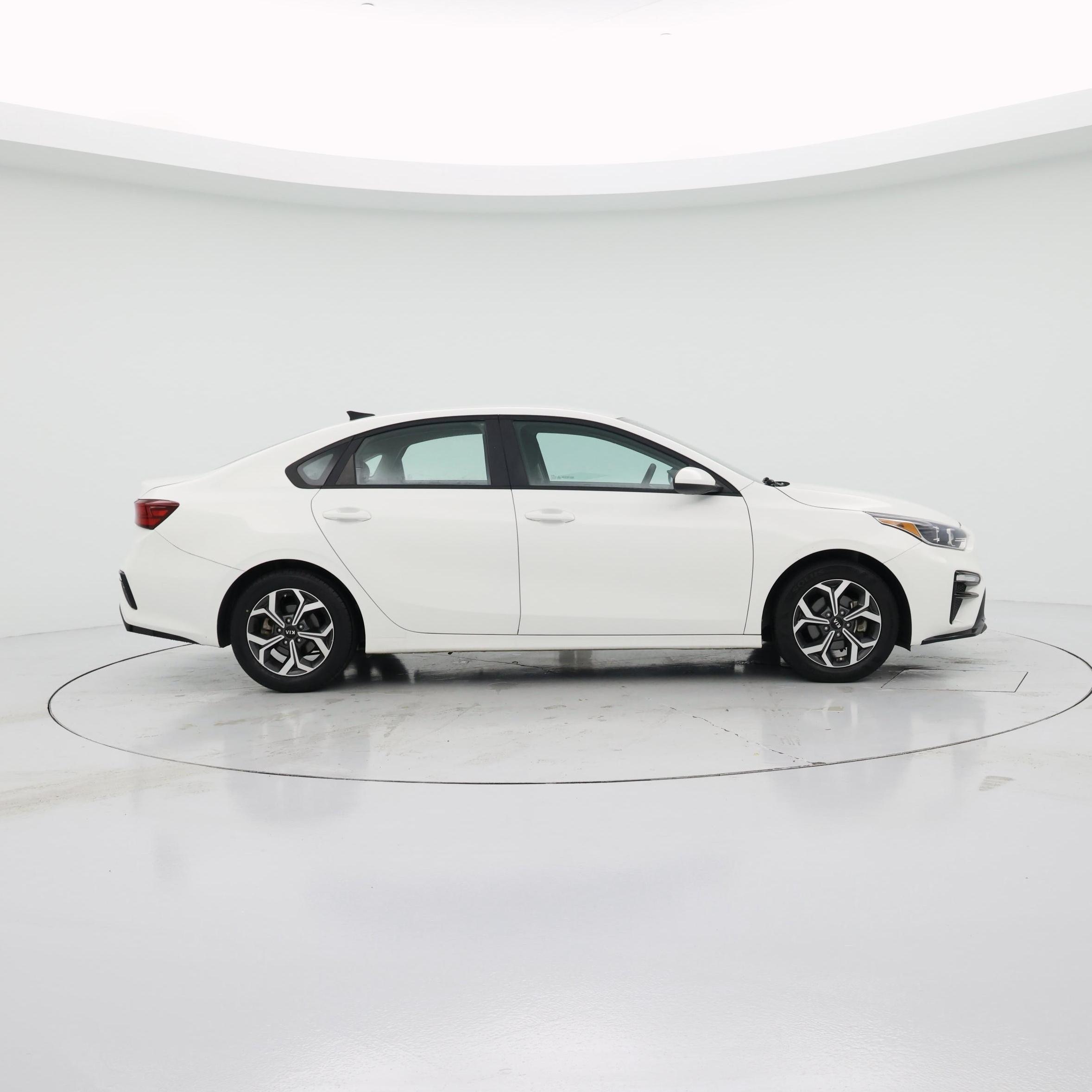 Thumbnail: 2020 Kia Forte - 7