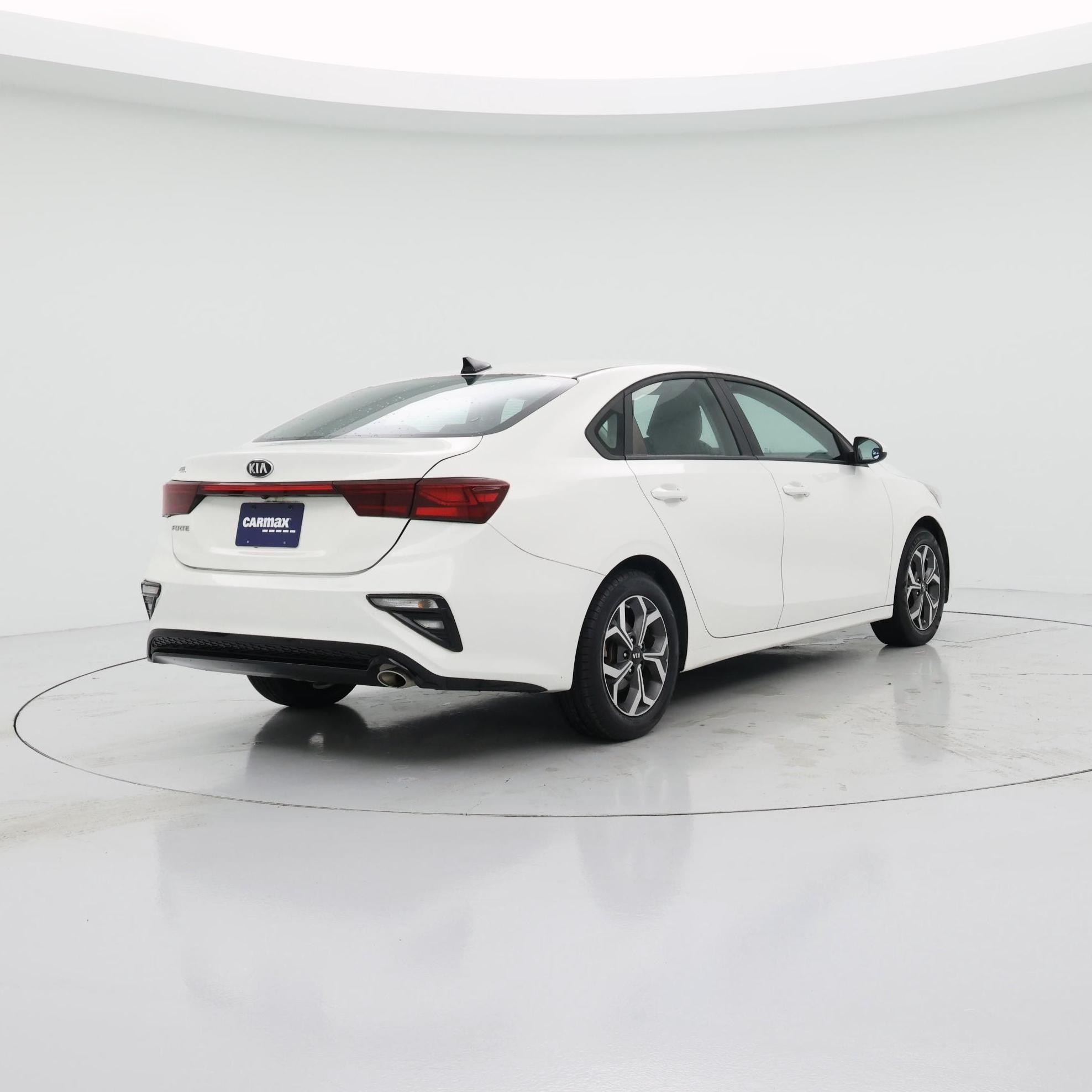 Thumbnail: 2020 Kia Forte - 8