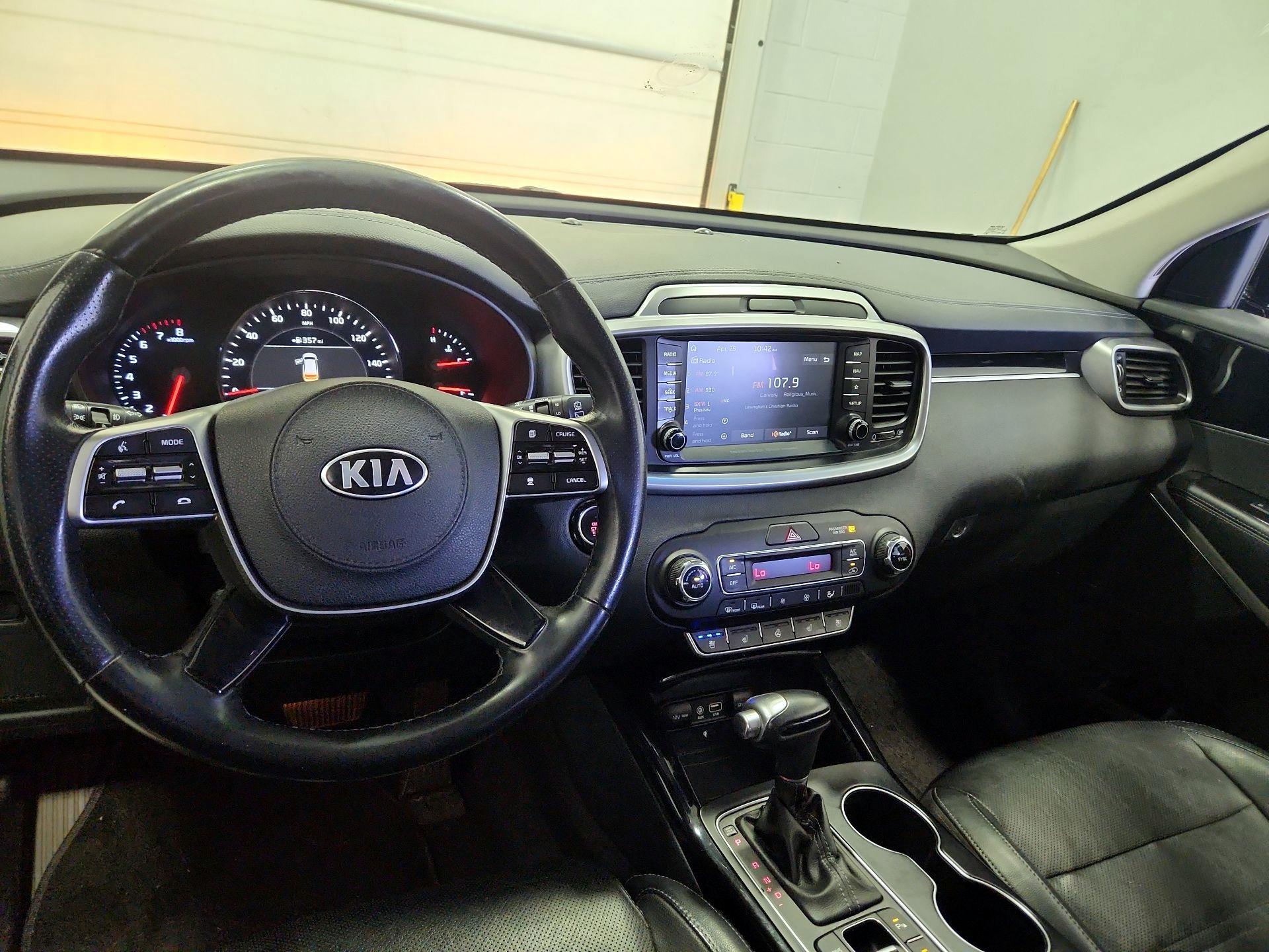 Thumbnail: 2019 Kia Sorento - 9