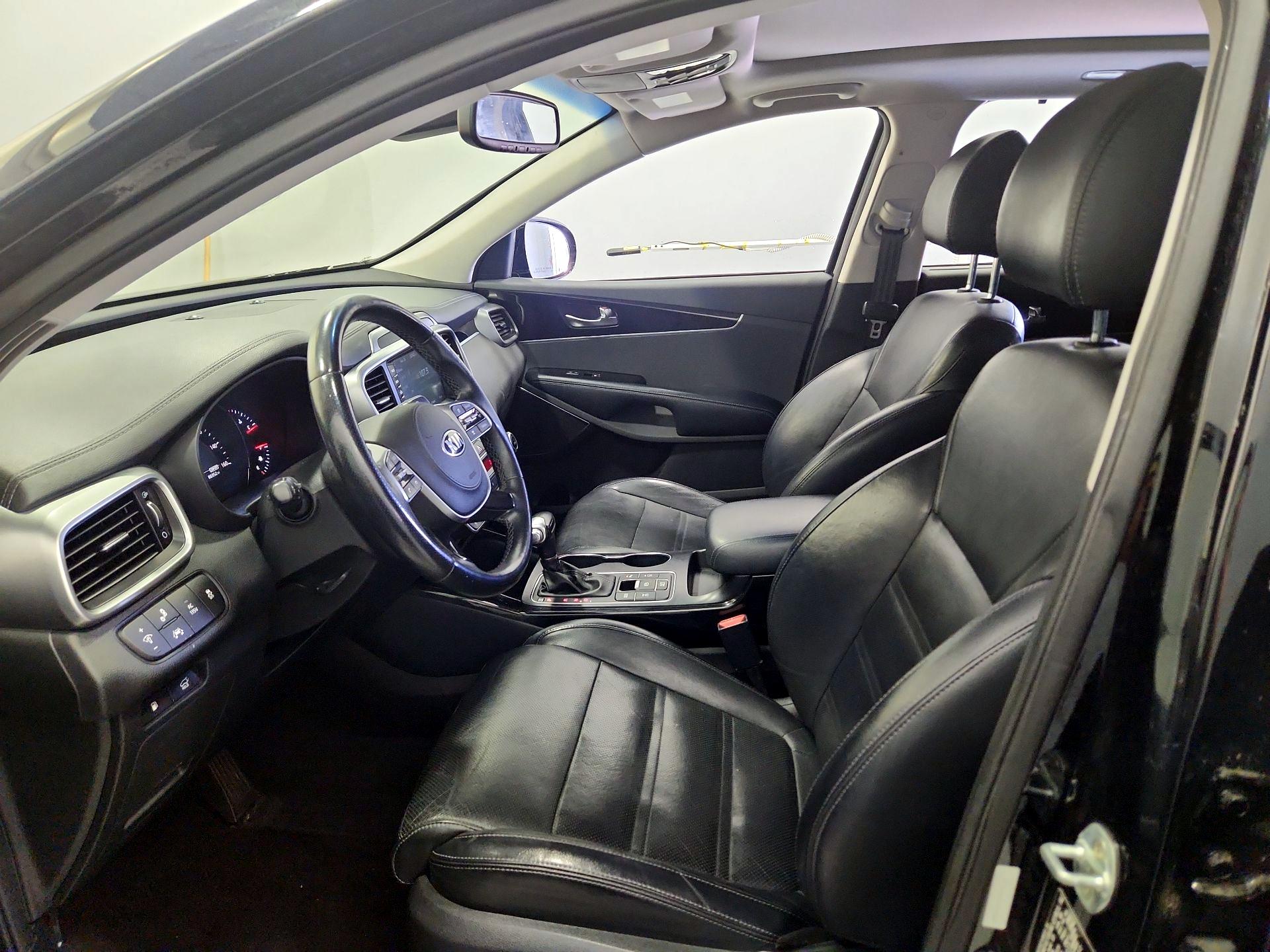 Thumbnail: 2019 Kia Sorento - 11