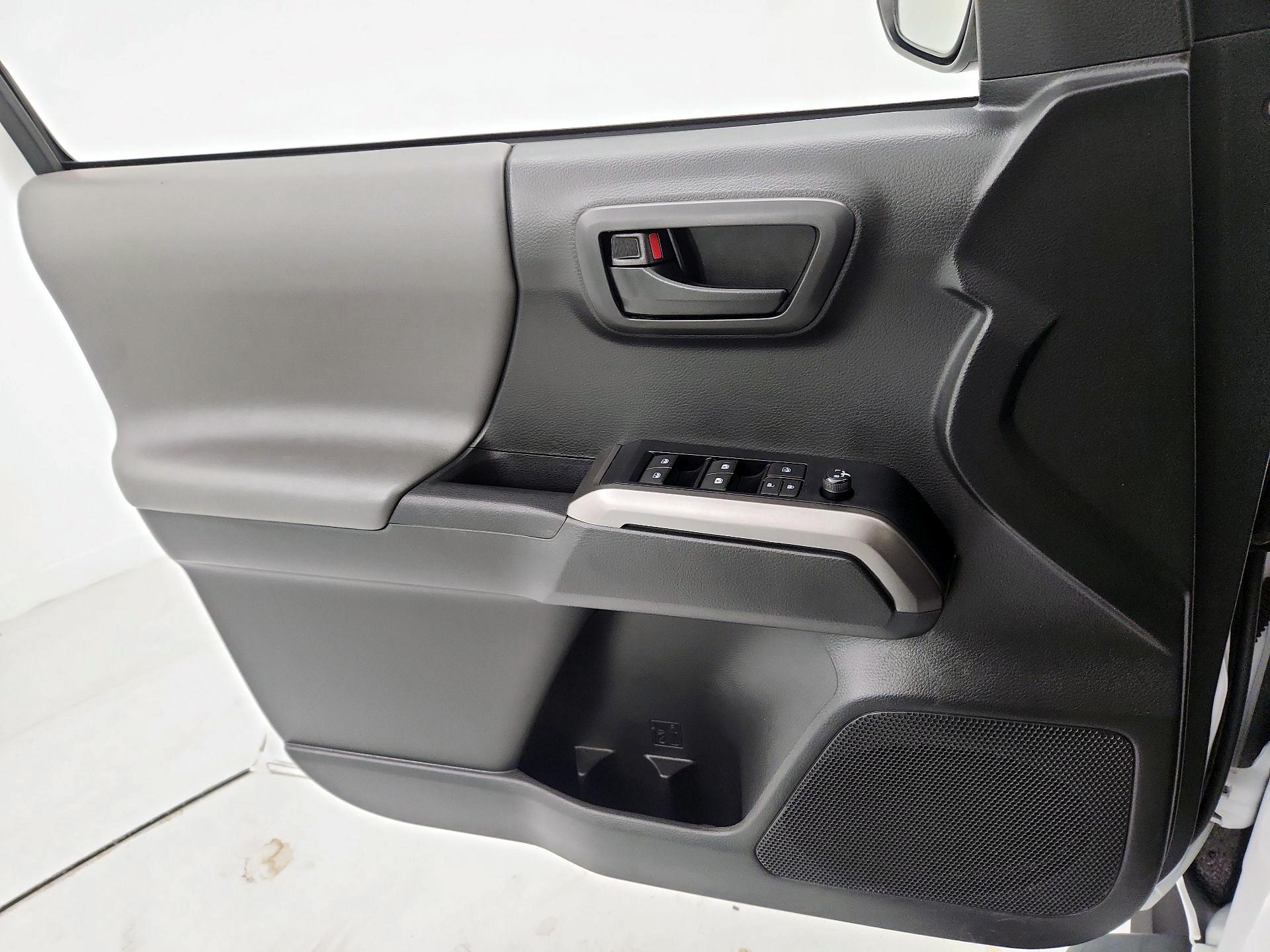 Thumbnail: 2023 Toyota Tacoma - 12