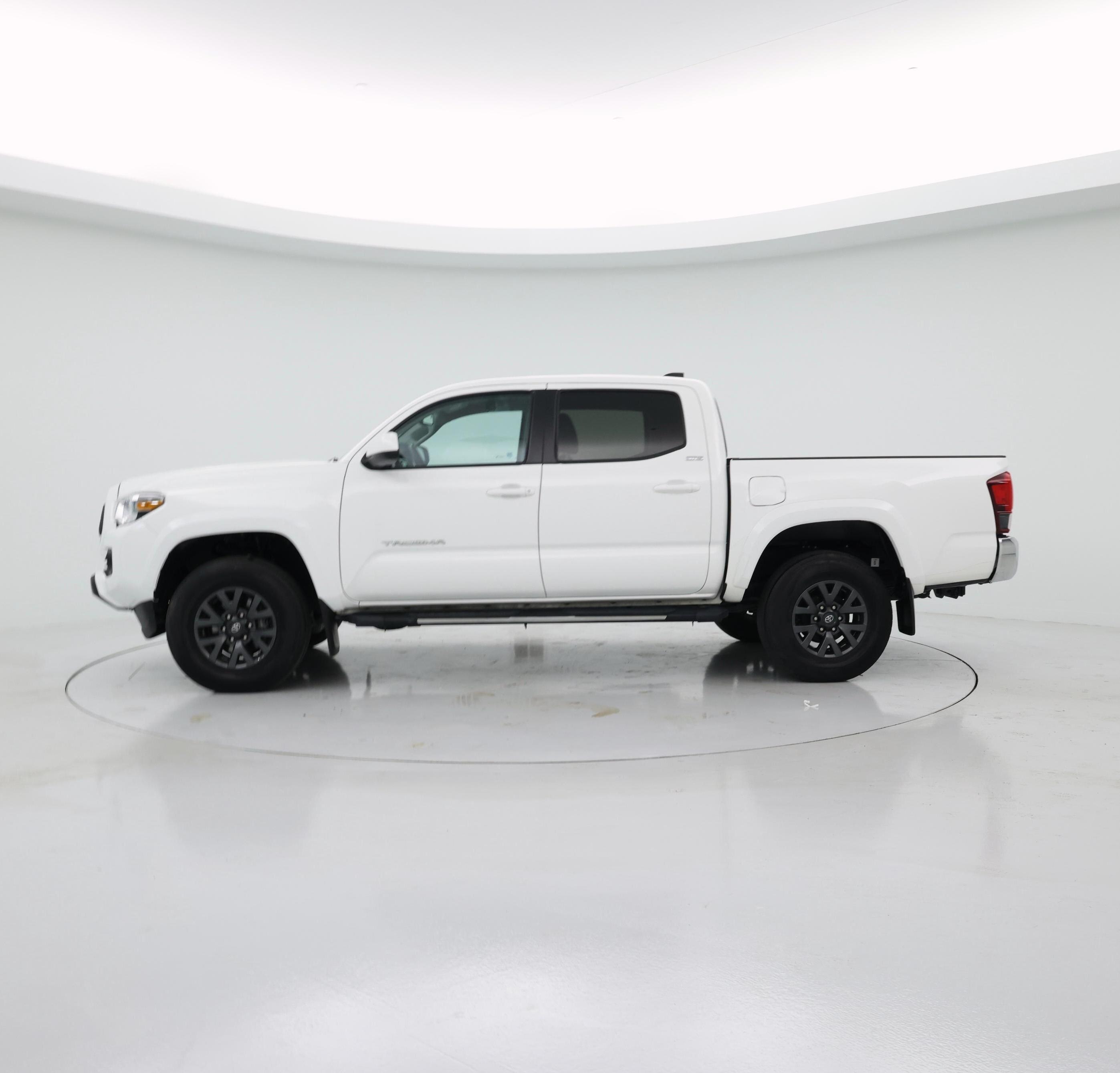 Thumbnail: 2023 Toyota Tacoma - 3