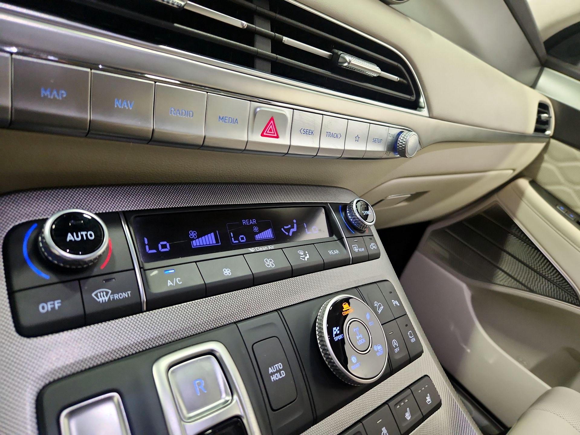 Thumbnail: 2021 Hyundai Palisade - 16