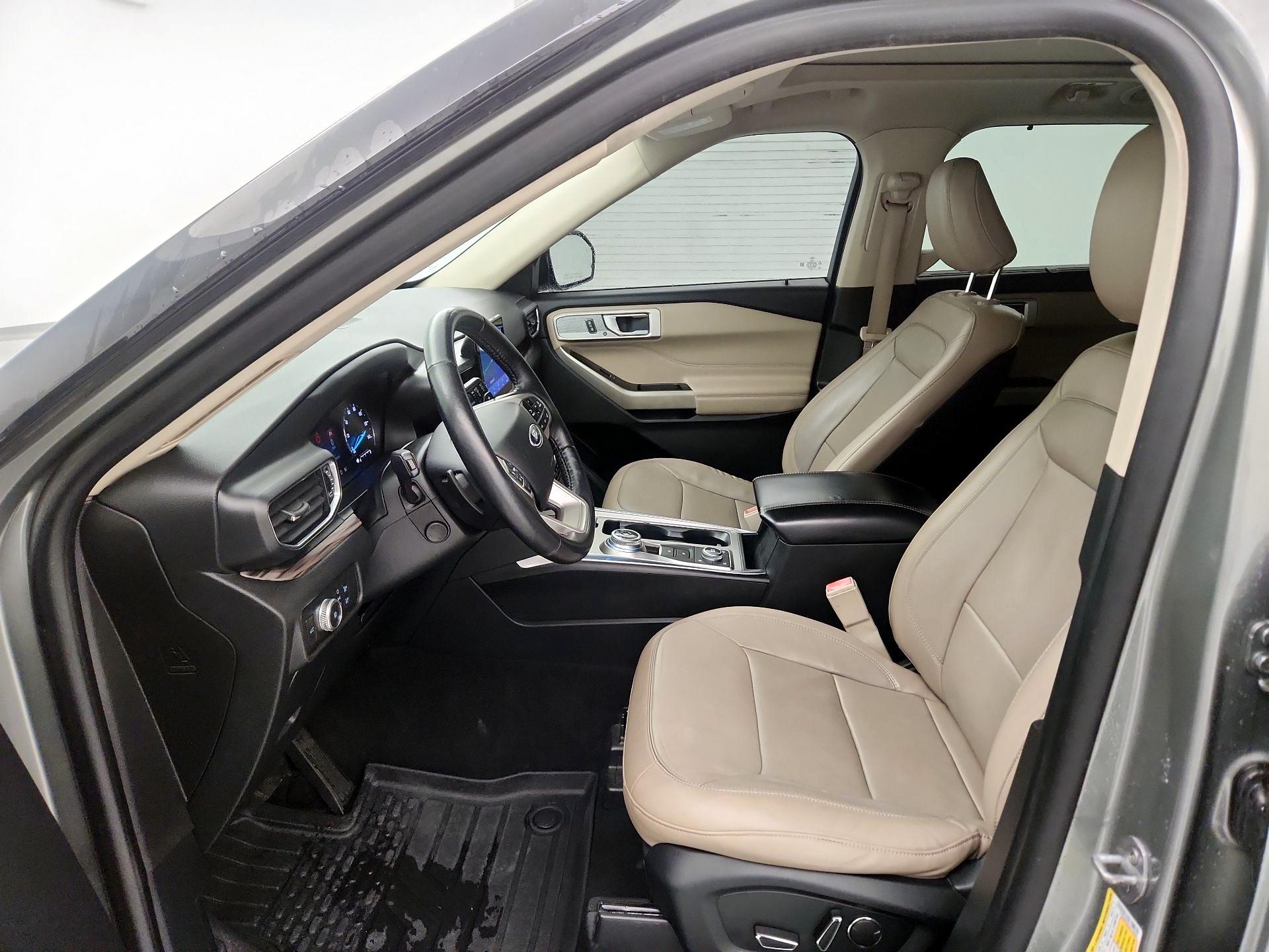 Thumbnail: 2020 Ford Explorer - 11