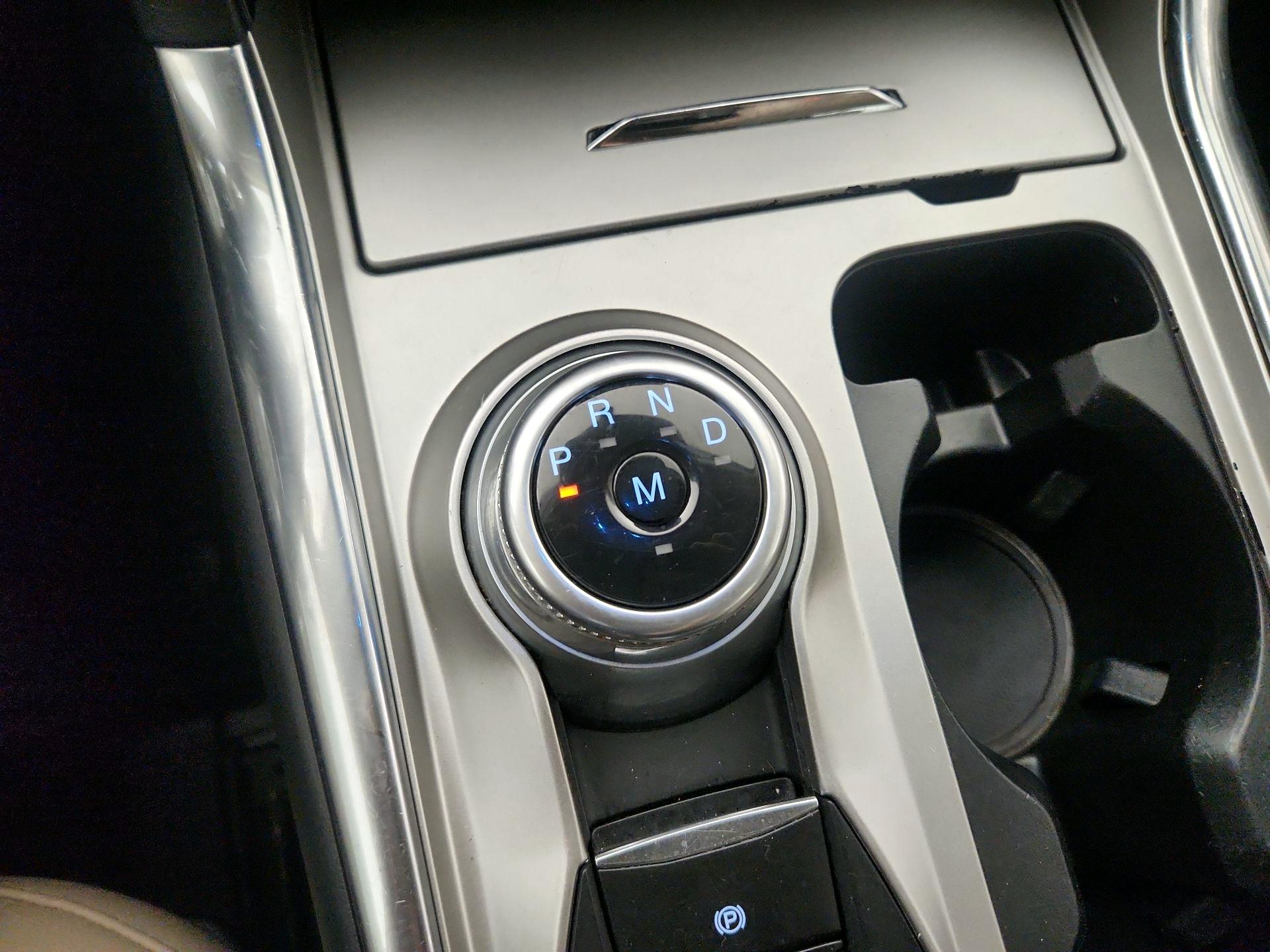 Thumbnail: 2020 Ford Explorer - 17
