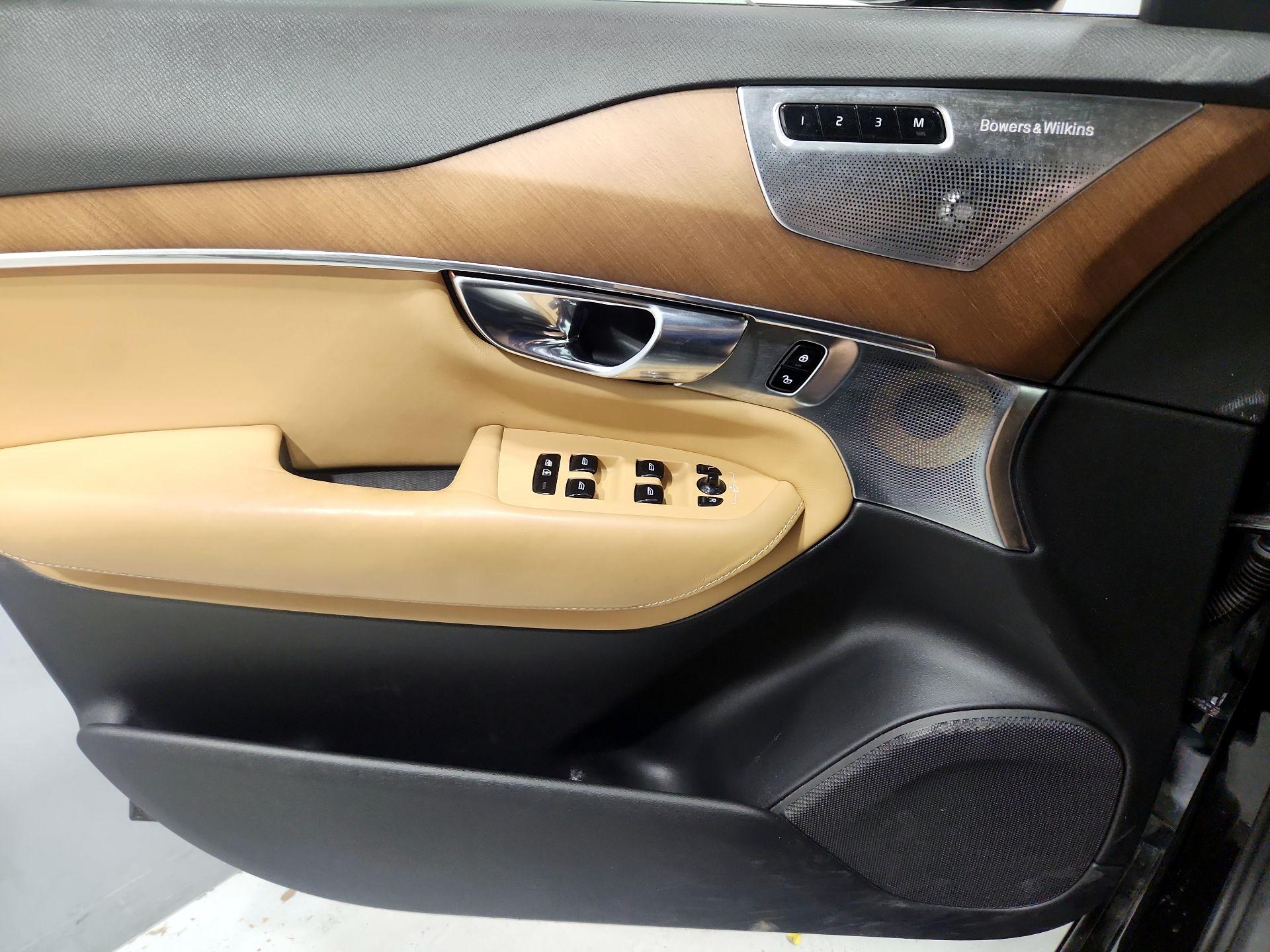 Thumbnail: 2017 Volvo XC90 - 12