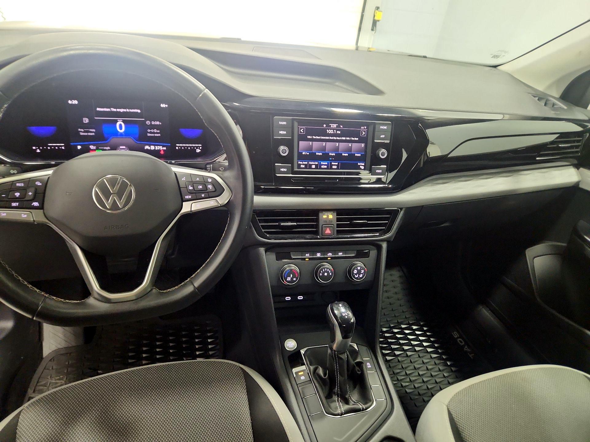 Thumbnail: 2022 Volkswagen Taos - 9