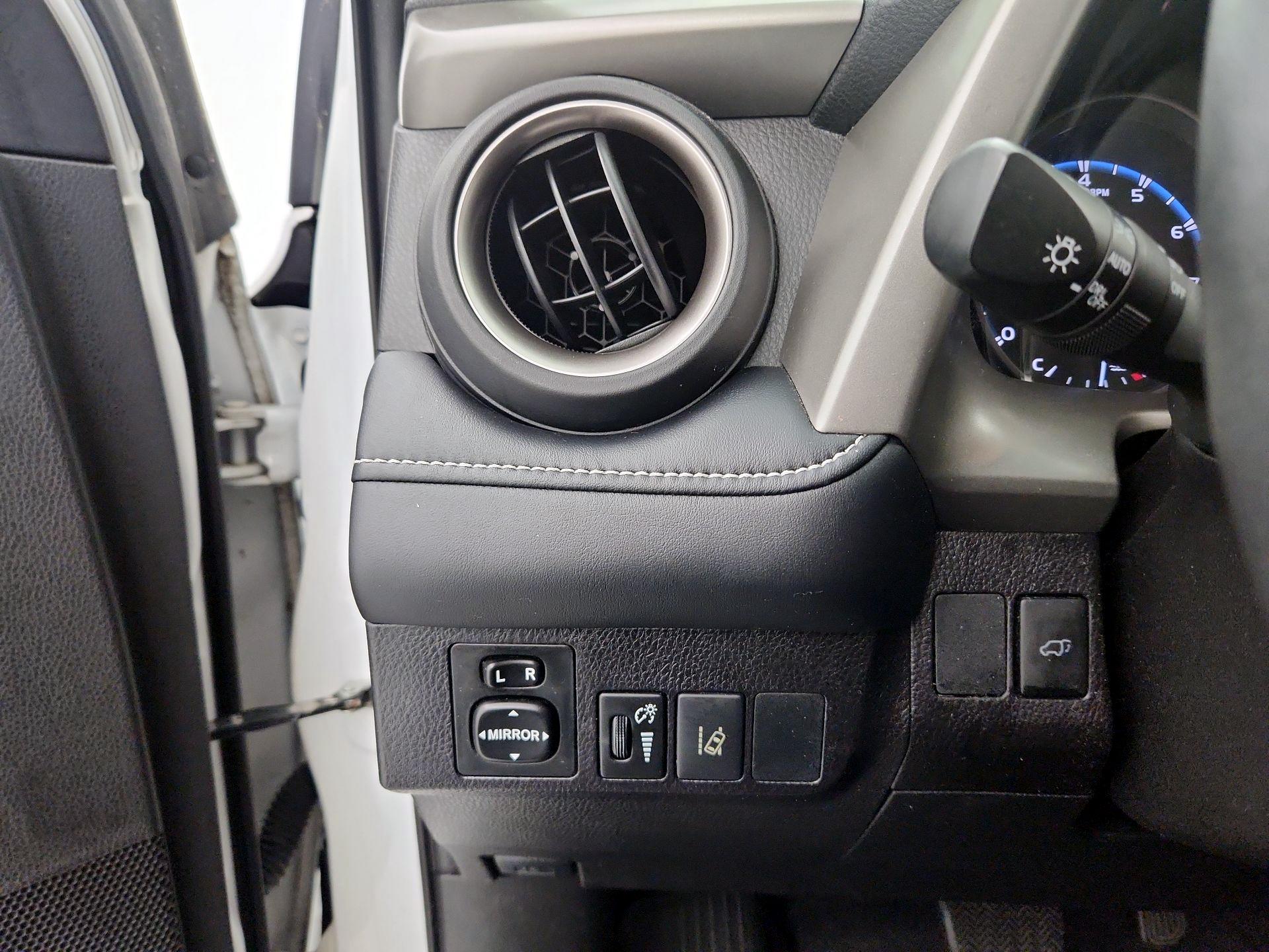 Thumbnail: 2017 Toyota RAV4 - 13