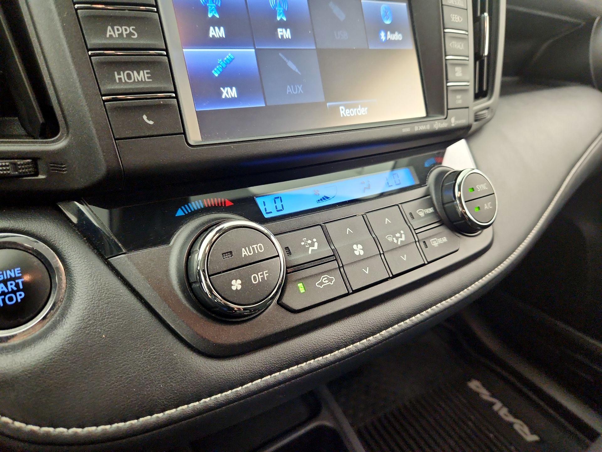 Thumbnail: 2017 Toyota RAV4 - 17