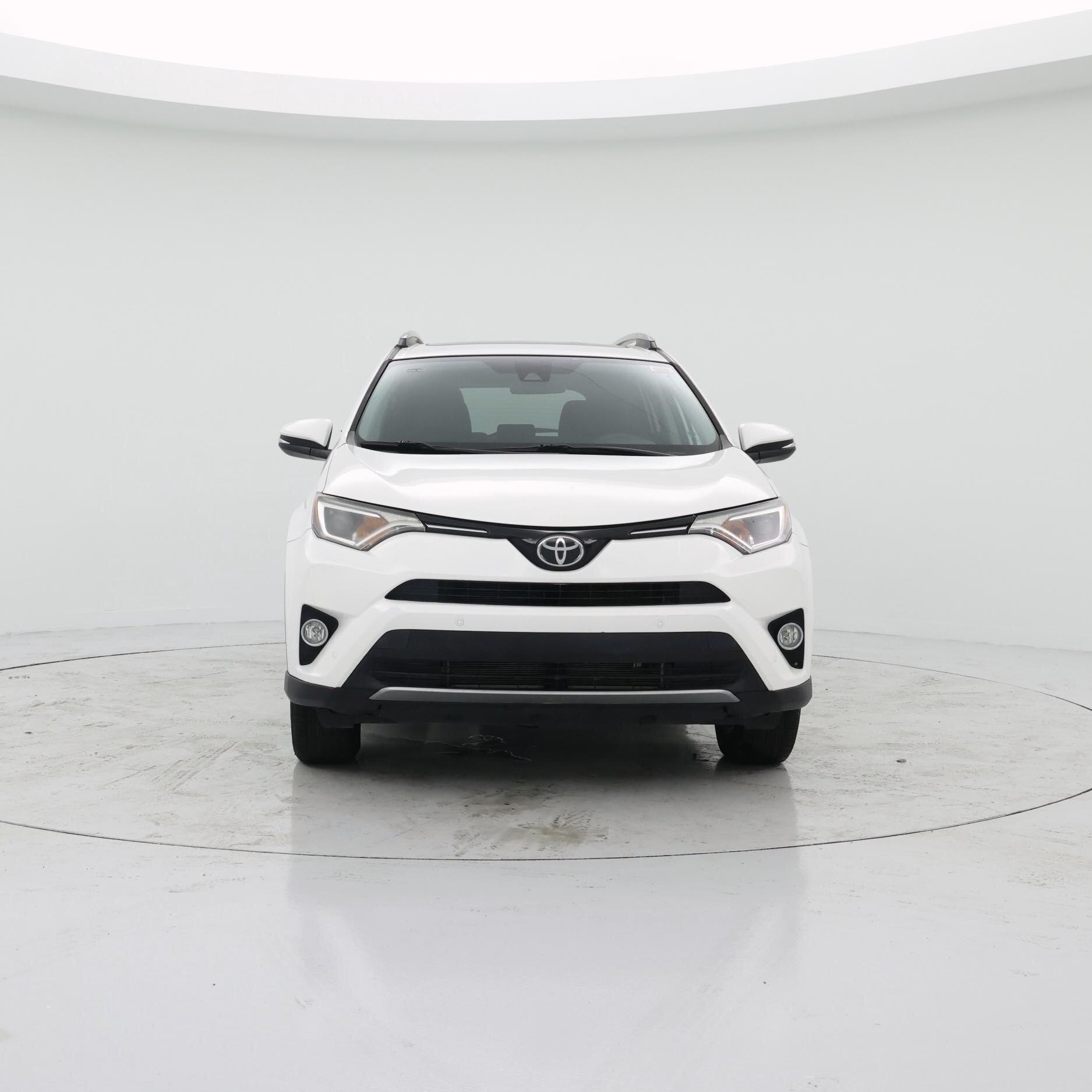 Thumbnail: 2017 Toyota RAV4 - 5