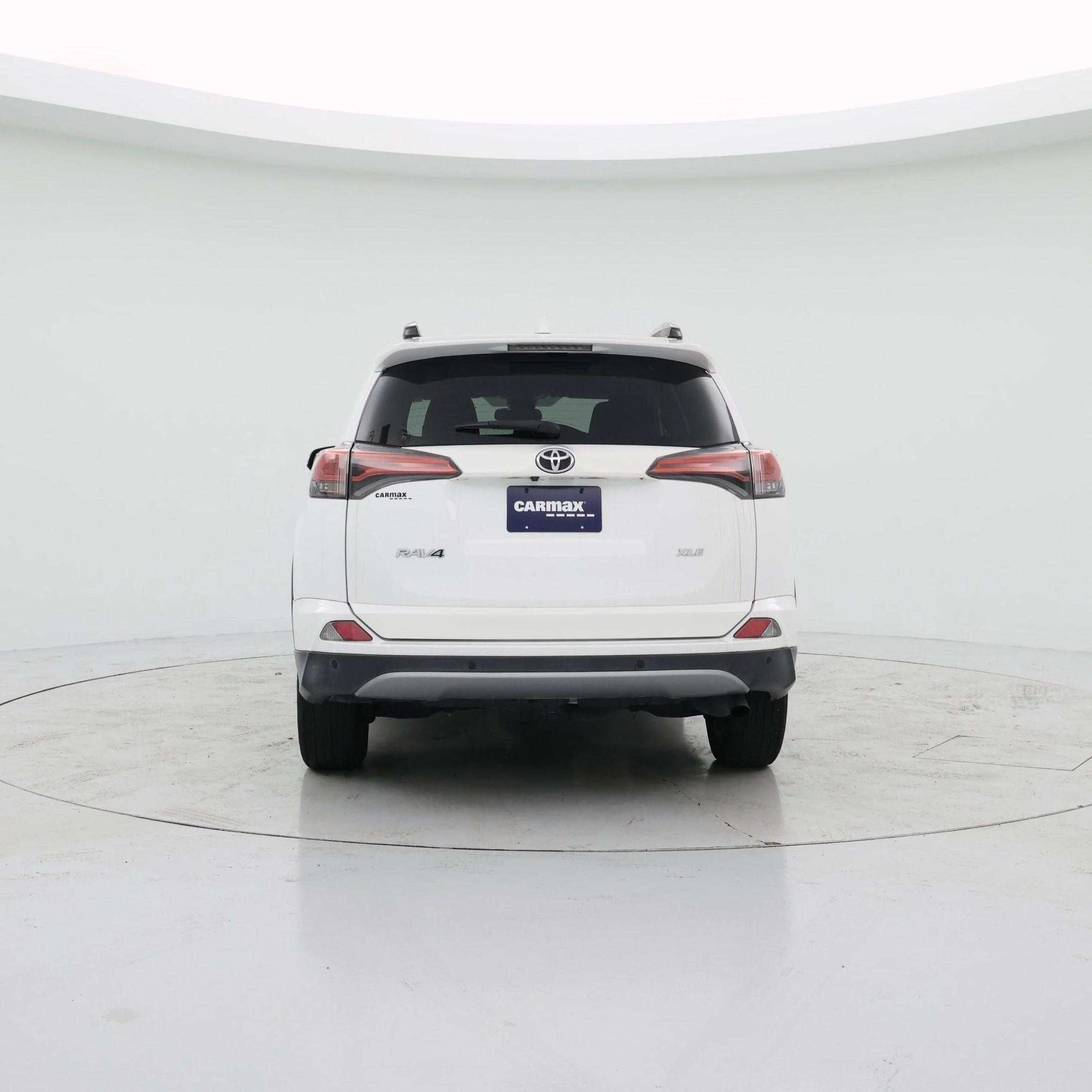 Thumbnail: 2017 Toyota RAV4 - 6