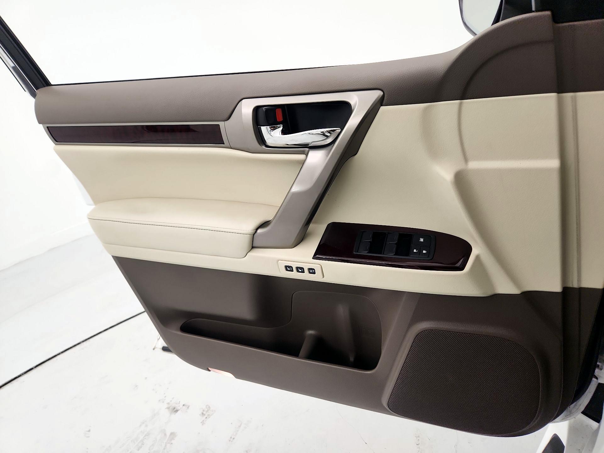 Thumbnail: 2018 Lexus GX - 12