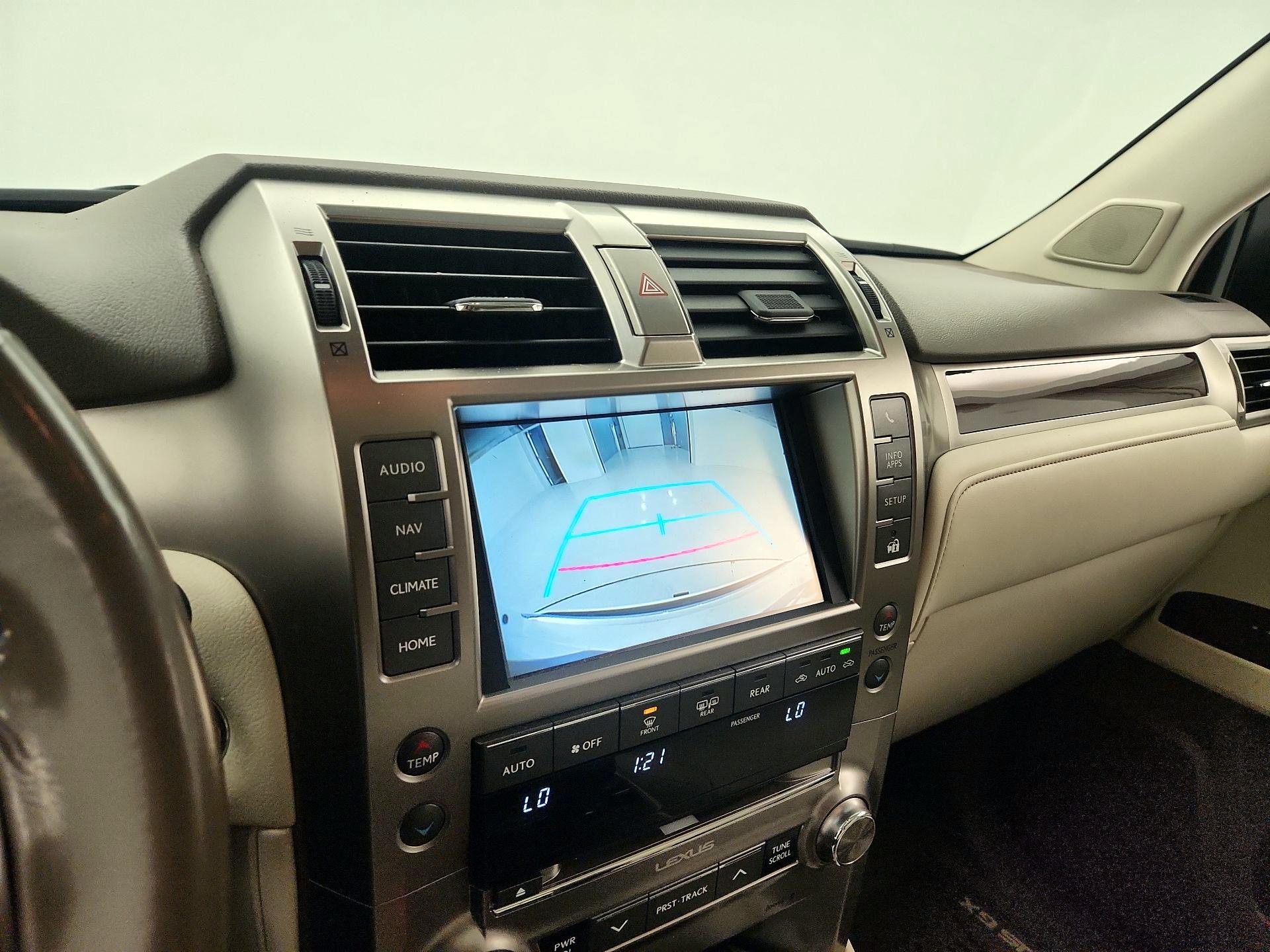 Thumbnail: 2018 Lexus GX - 15