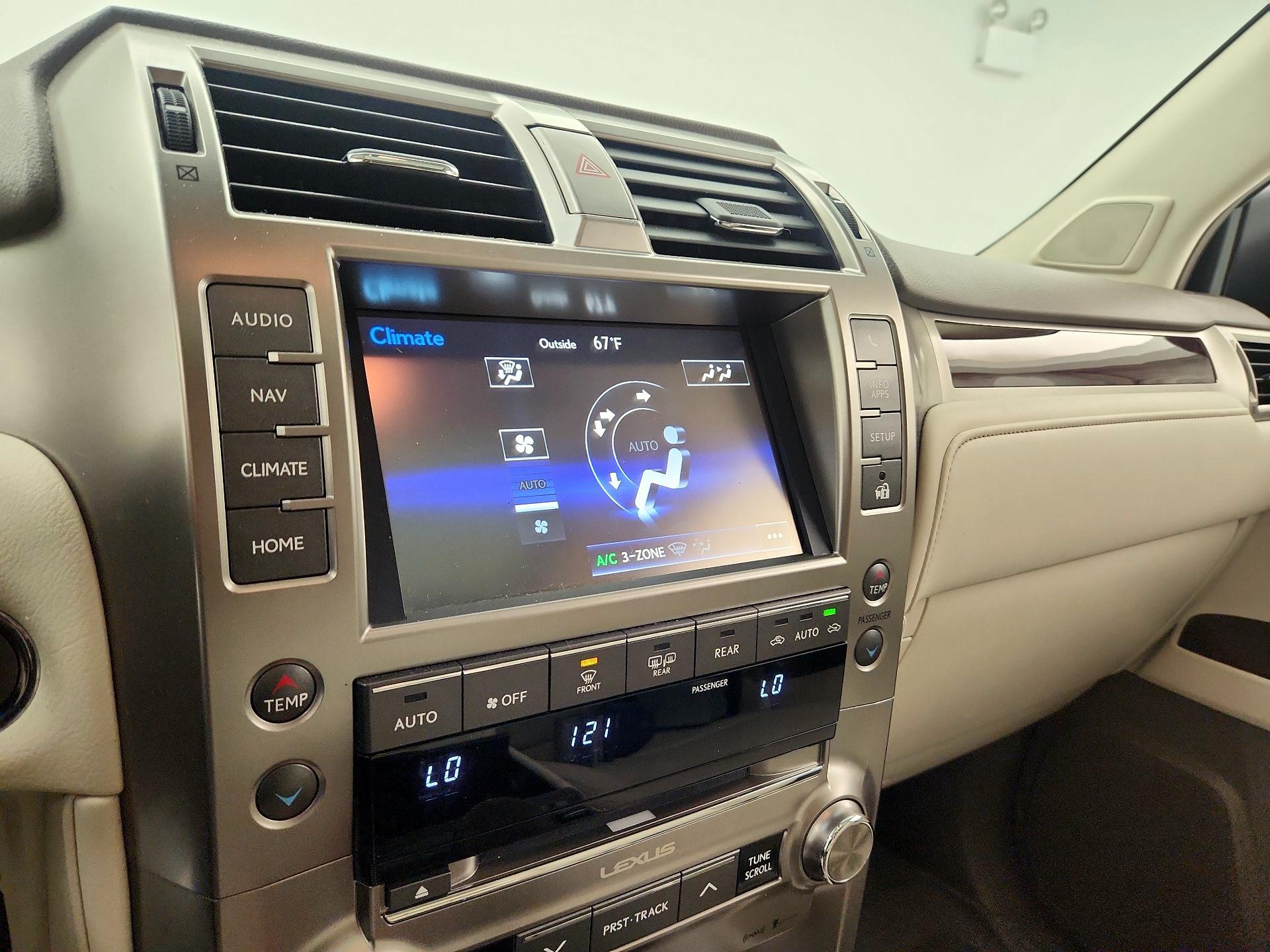 Thumbnail: 2018 Lexus GX - 17