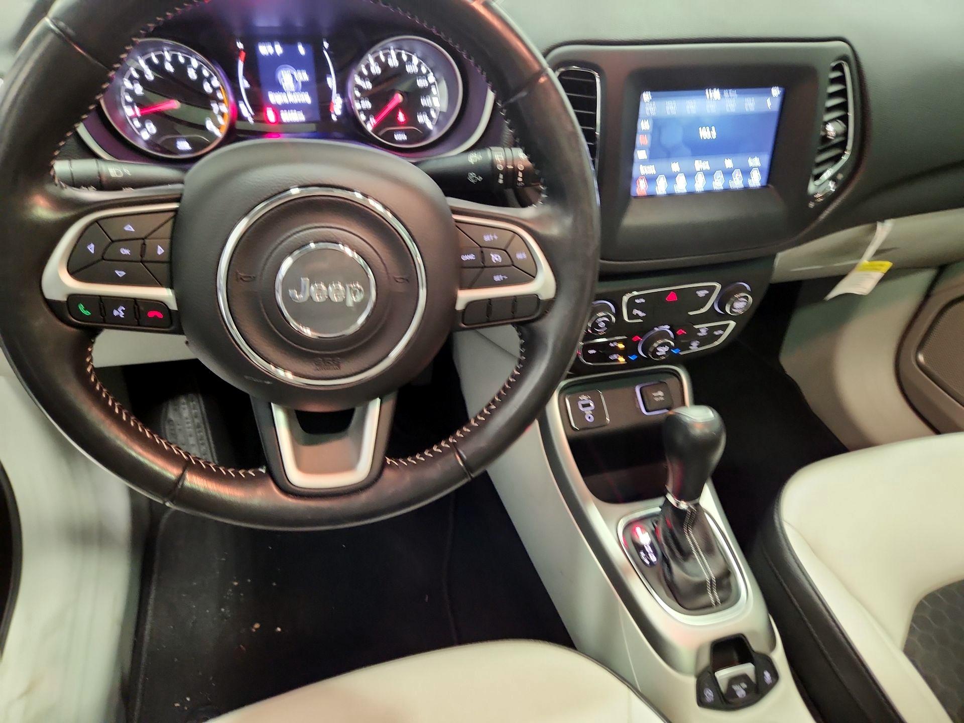 Thumbnail: 2020 Jeep Compass - 9