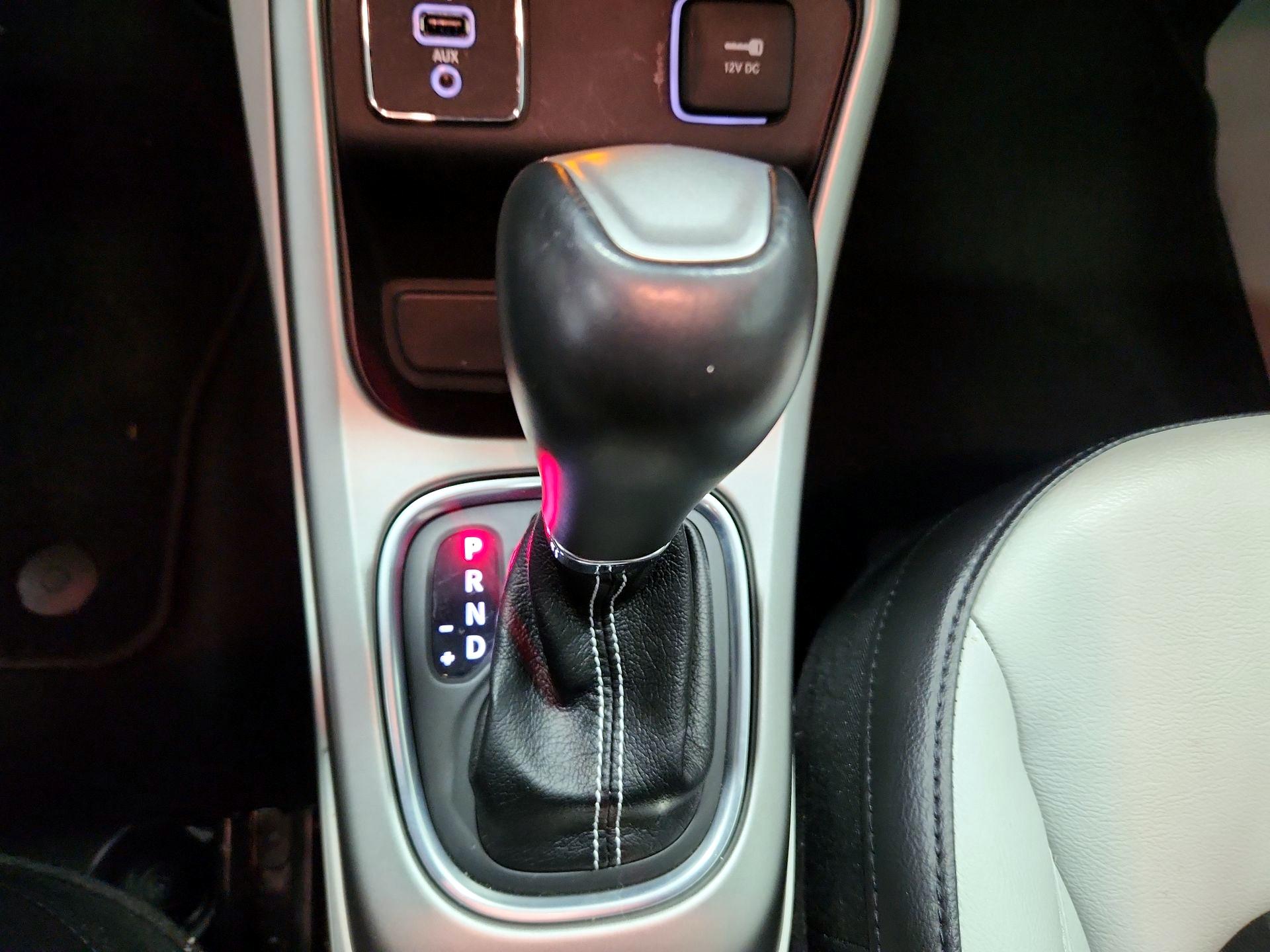 Thumbnail: 2020 Jeep Compass - 17