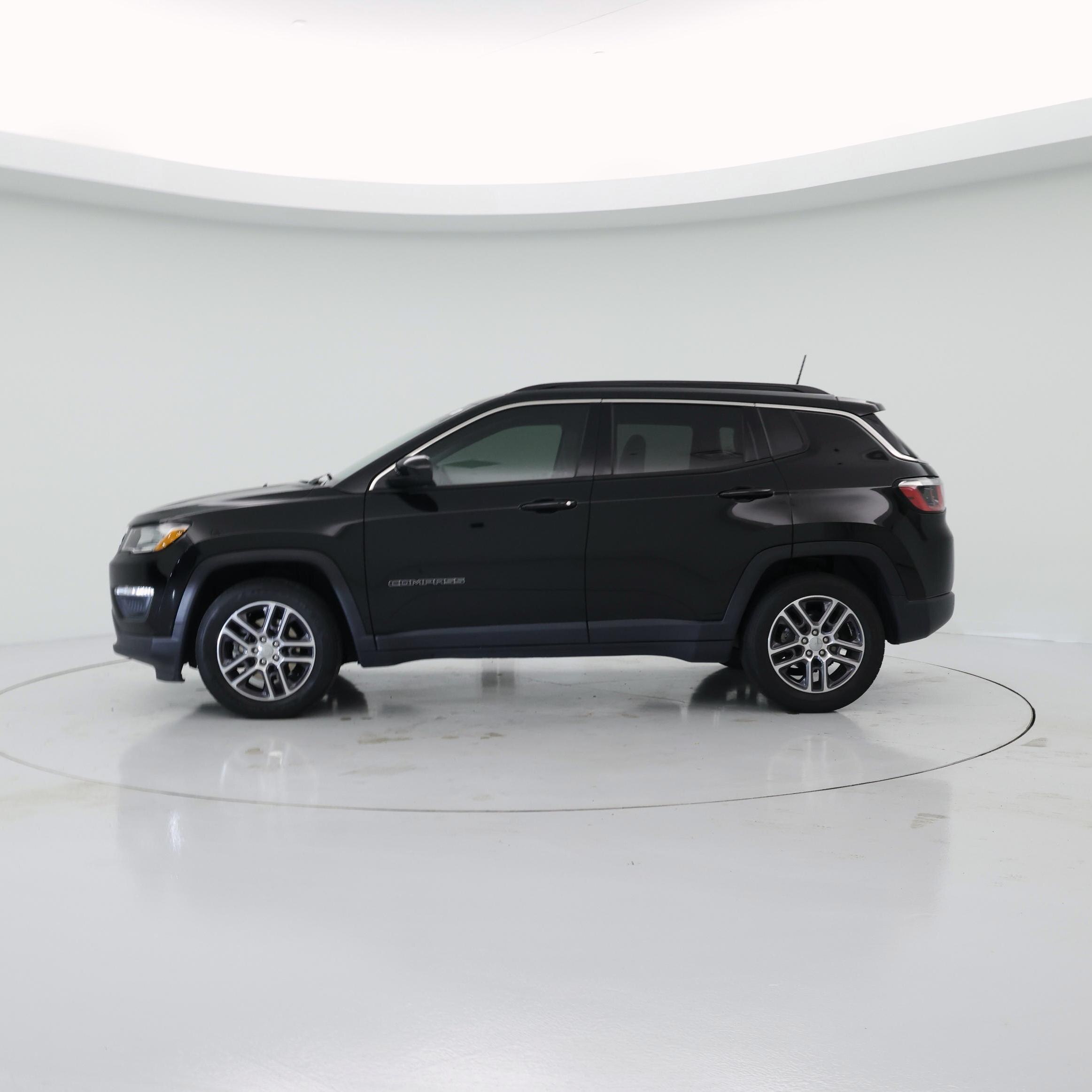 Thumbnail: 2020 Jeep Compass - 3