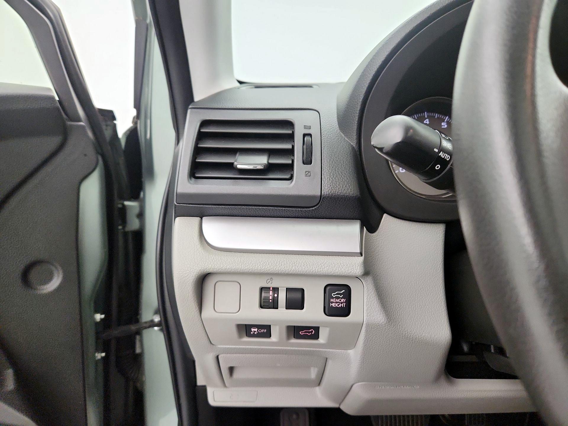 Thumbnail: 2015 Subaru Forester - 13