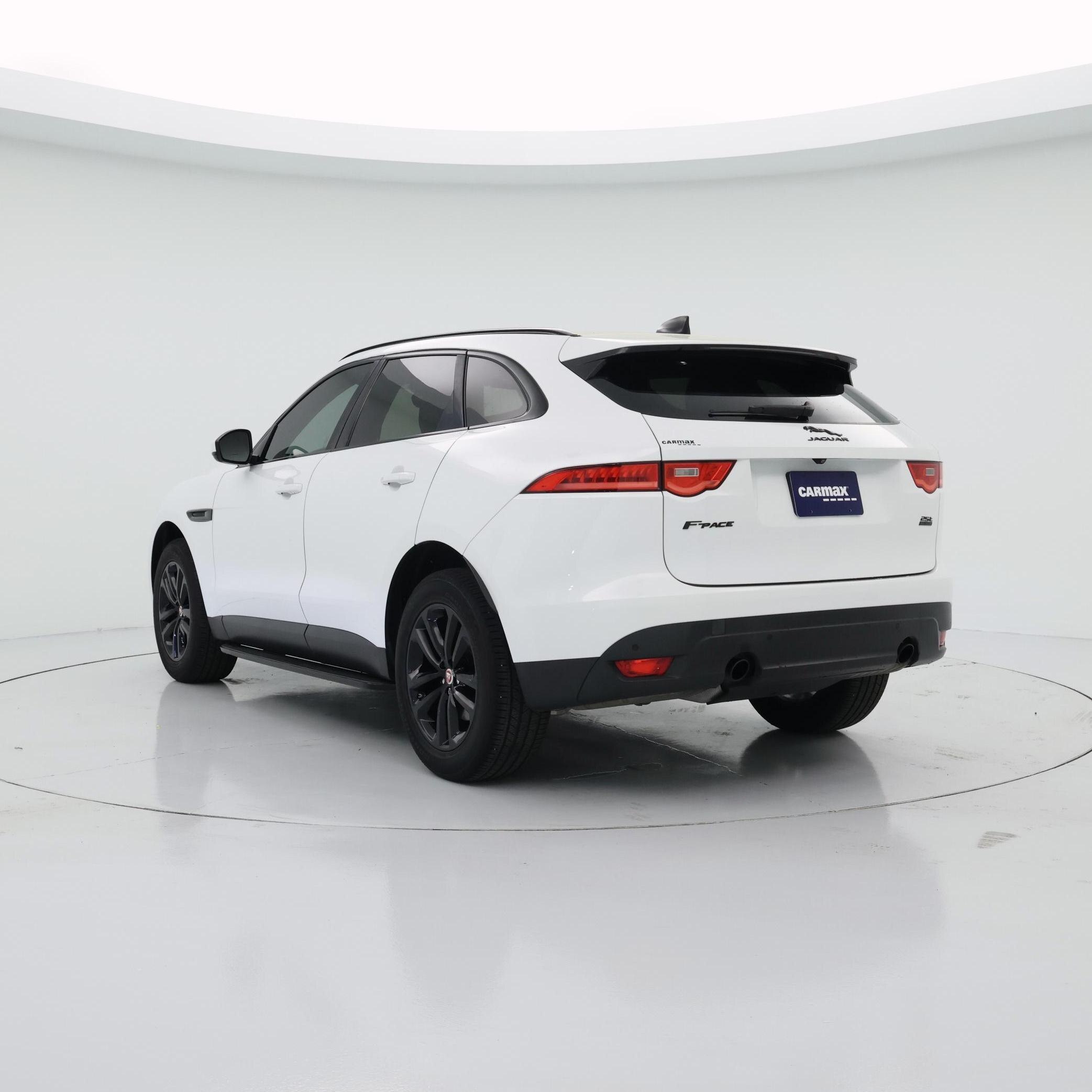 Thumbnail: 2020 Jaguar F-Pace - 2